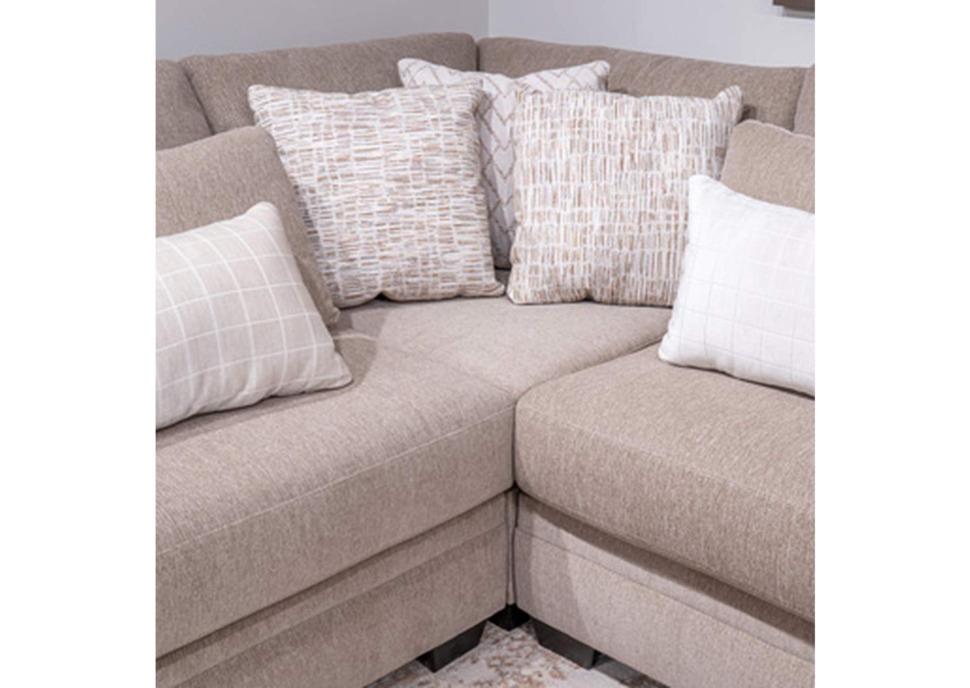 Korvelle 4-Piece Sectional with Chaise image 4