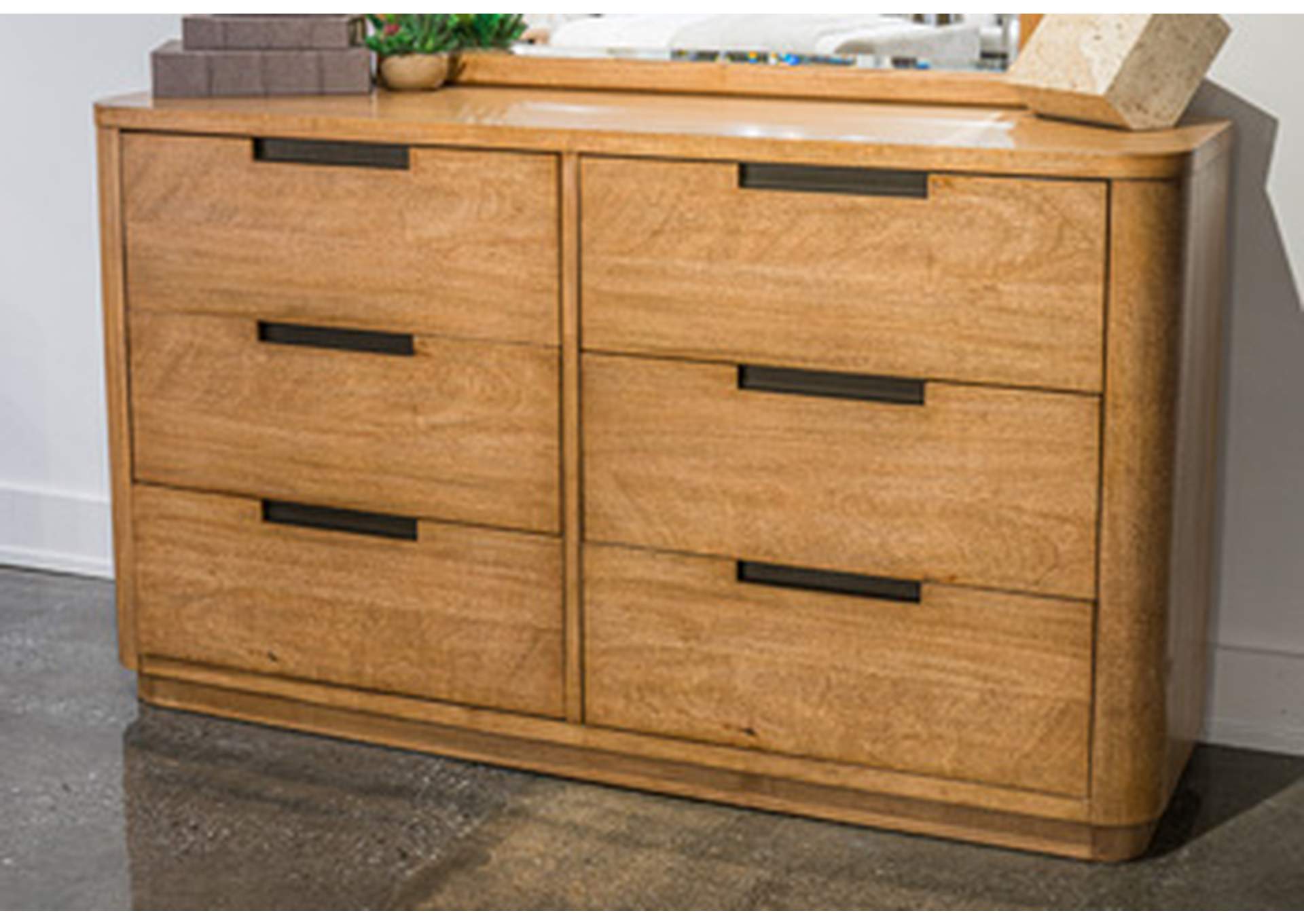Pamaria Dresser and Mirror image 1