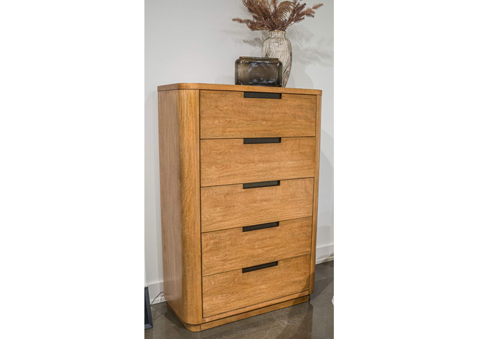 Pamaria Chest of Drawers image 1