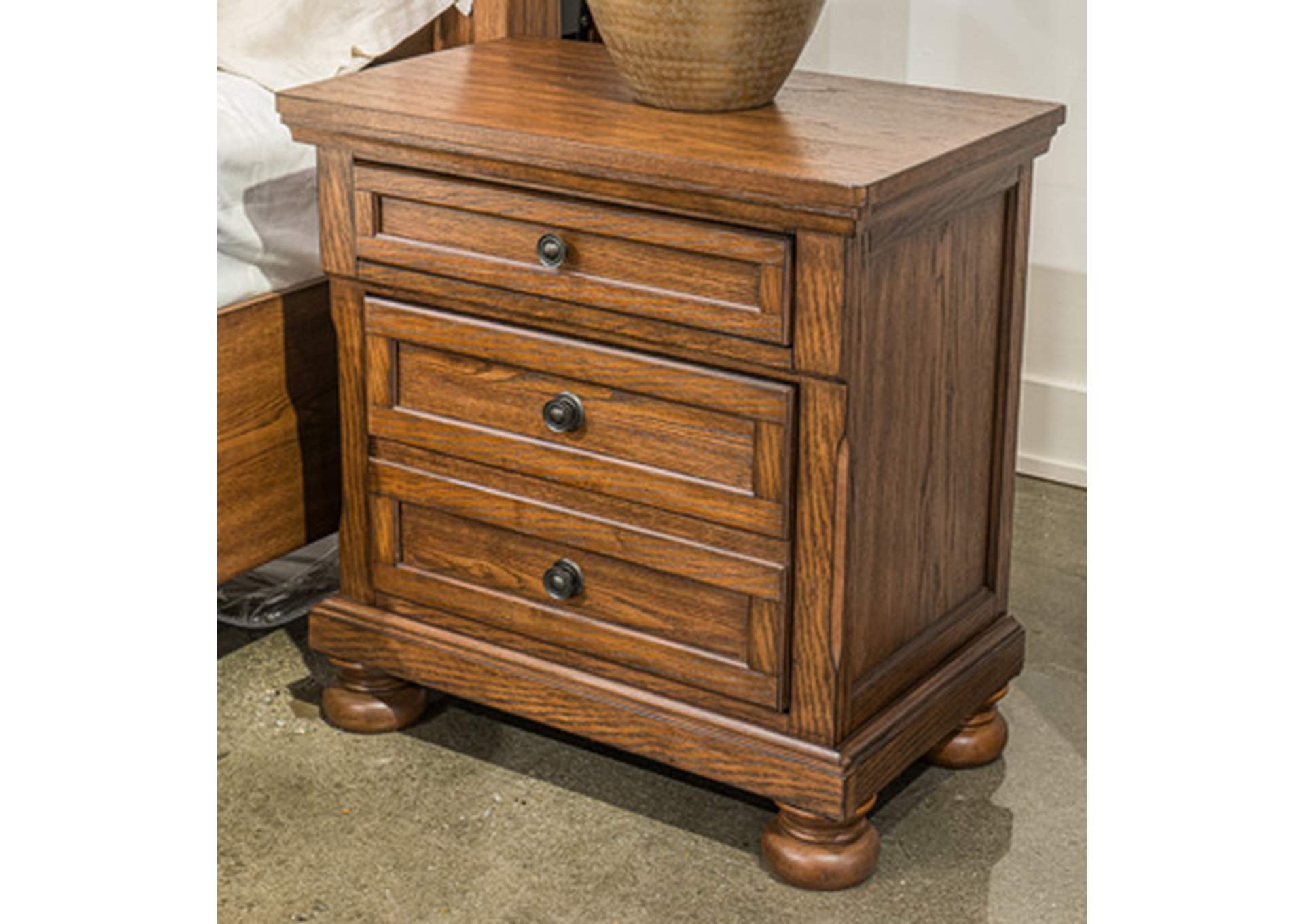 Zackaryn Nightstand image 1