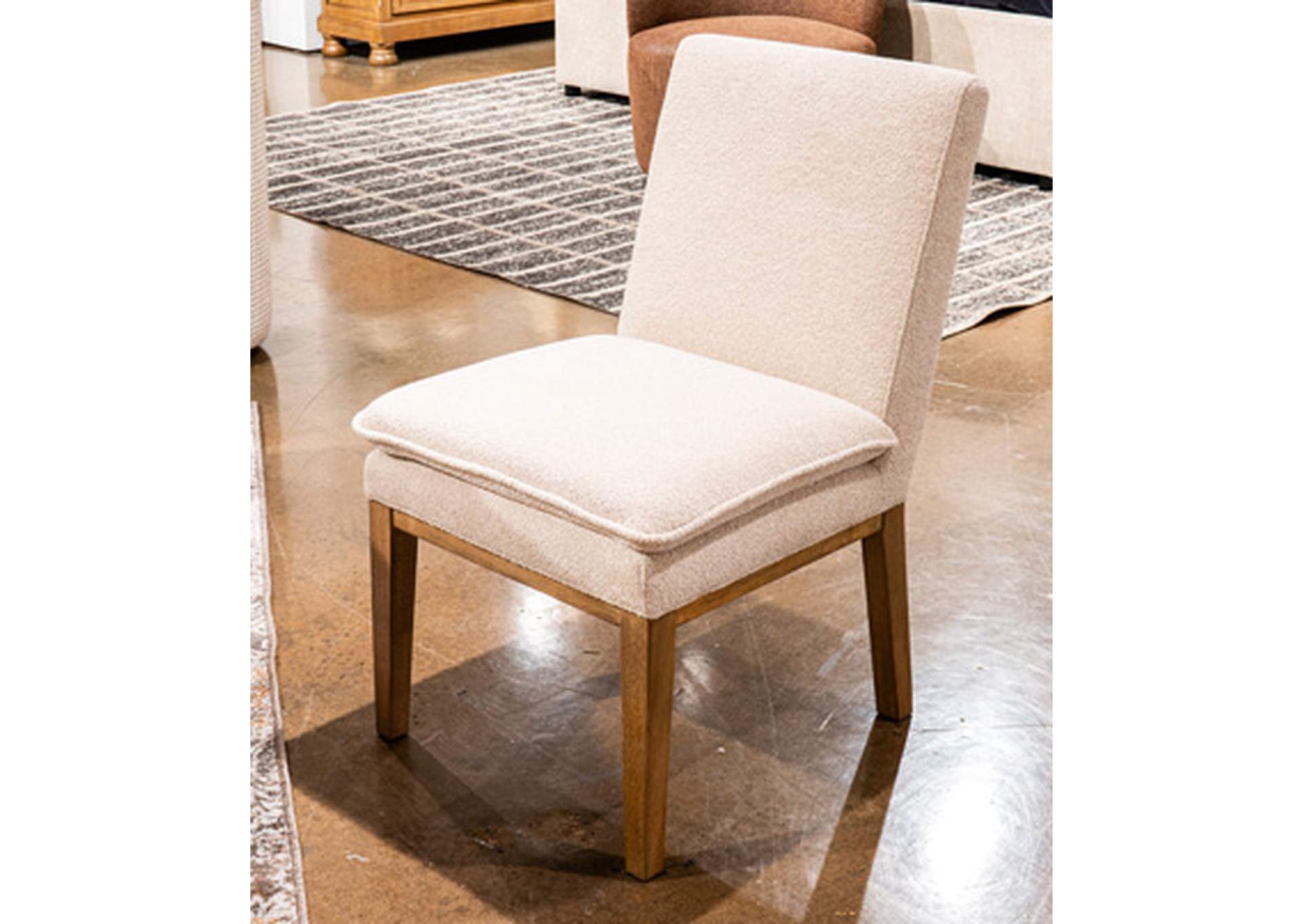 Mirlanda Dining Chair image 1