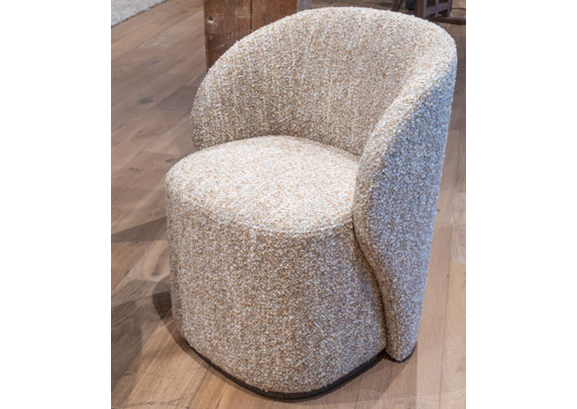 Avelo Dining Chair image 1