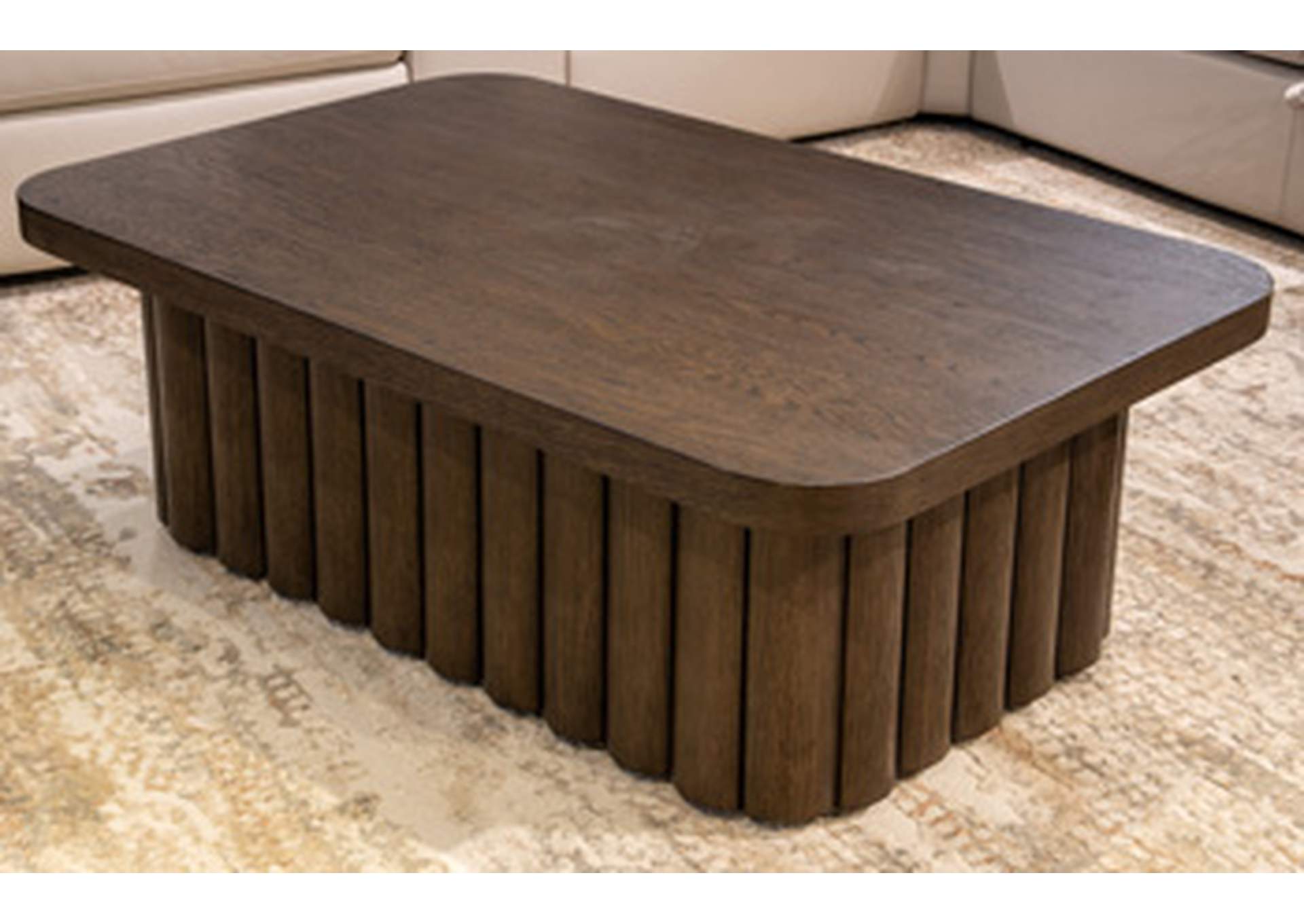 Darimore Coffee Table image 1
