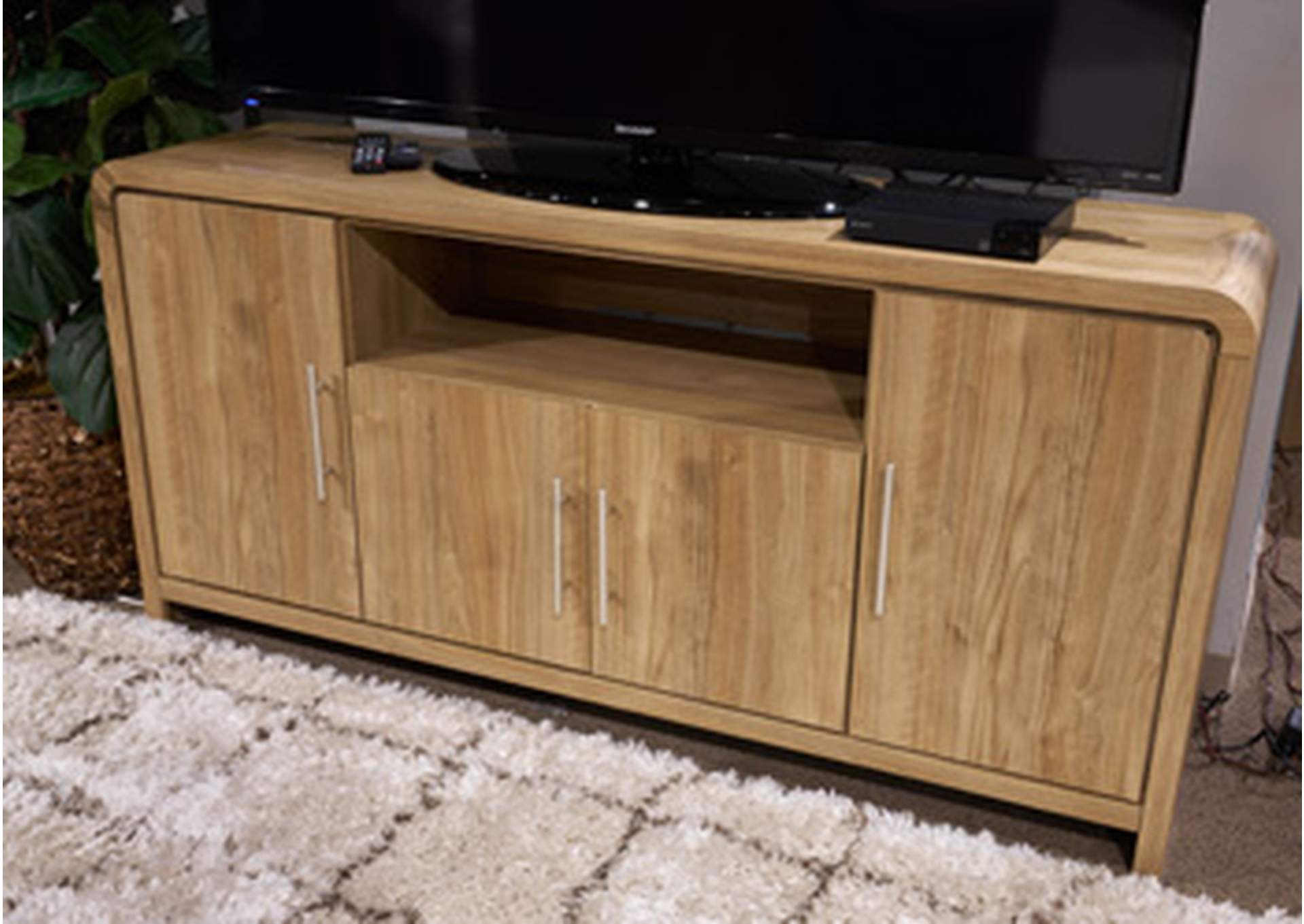 Dovander 63" TV Stand image 1