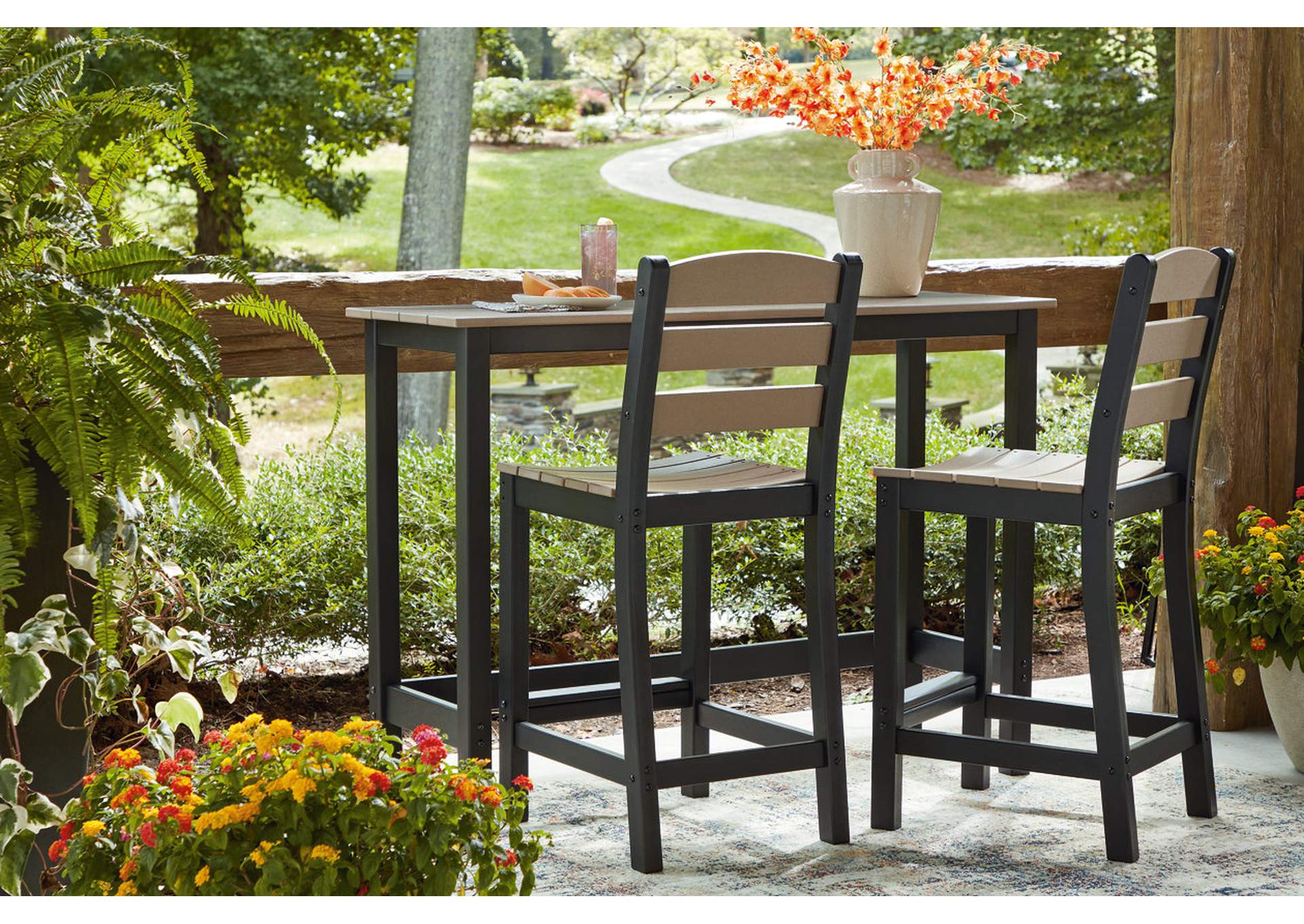 Shoreline Beach Outdoor Counter Table and 2 Barstools image 9