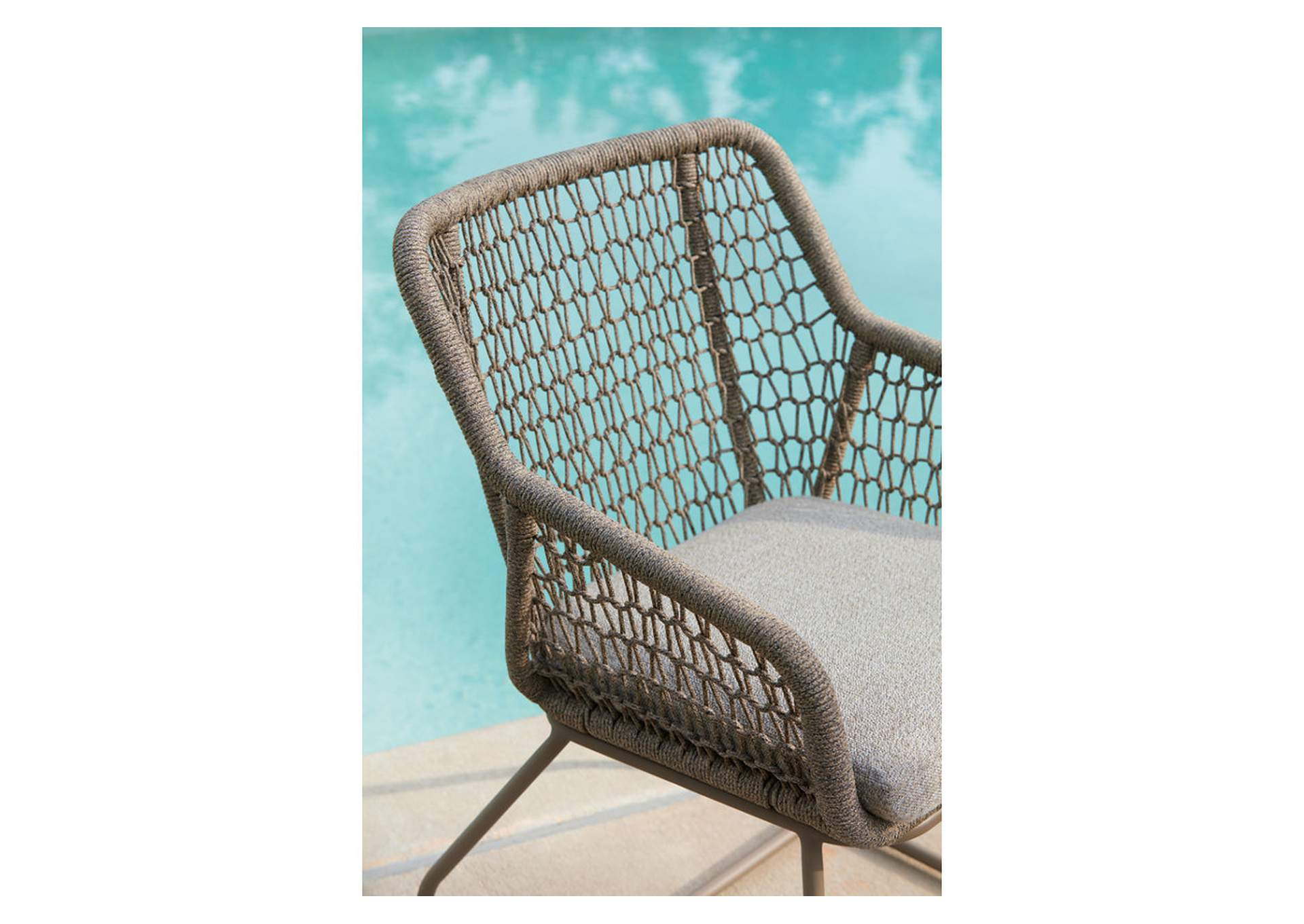 Majors Beach Outdoor Table and 2 Chairs image 7