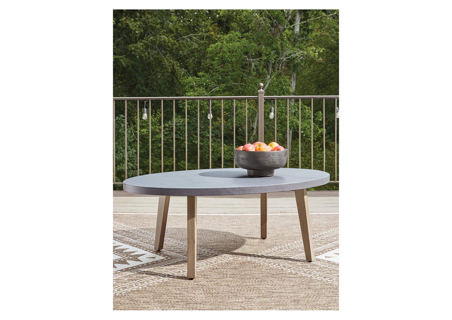 Harmony Headlands Outdoor Coffee Table image 2