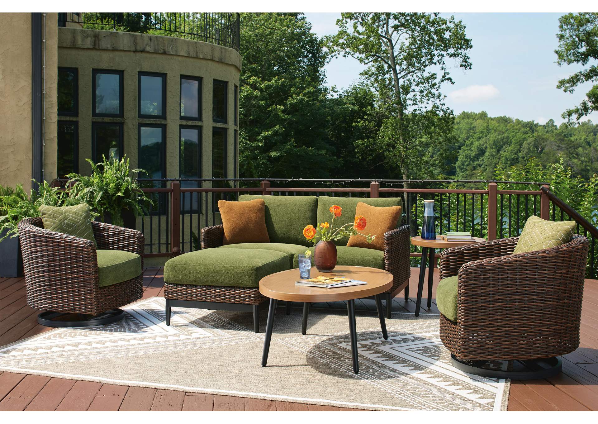 Horizon Hall Outdoor Swivel Lounge Chair with Cushion image 9