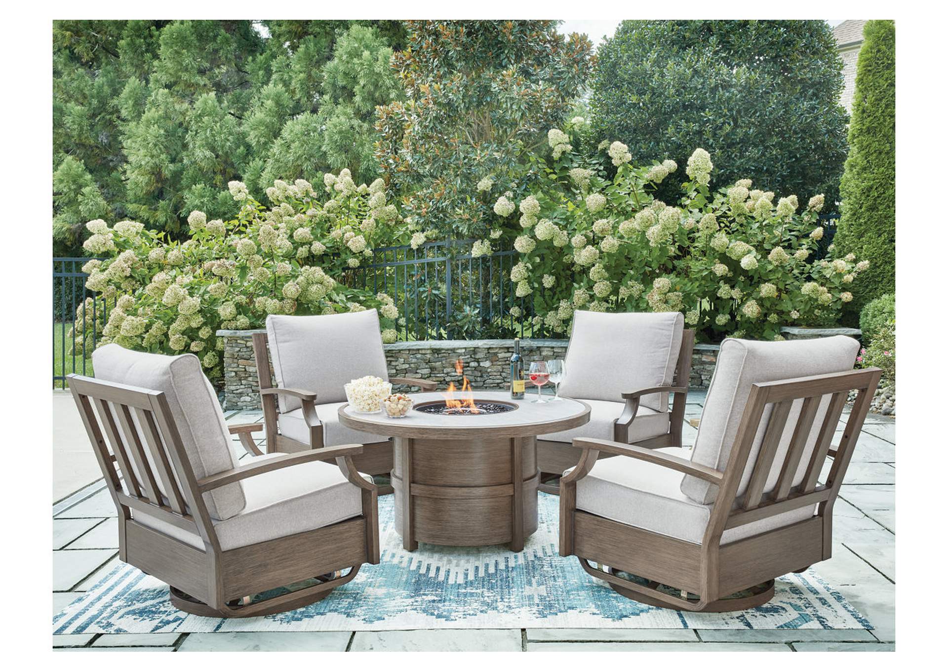 Rainier Ranch Fire Pit Table image 9