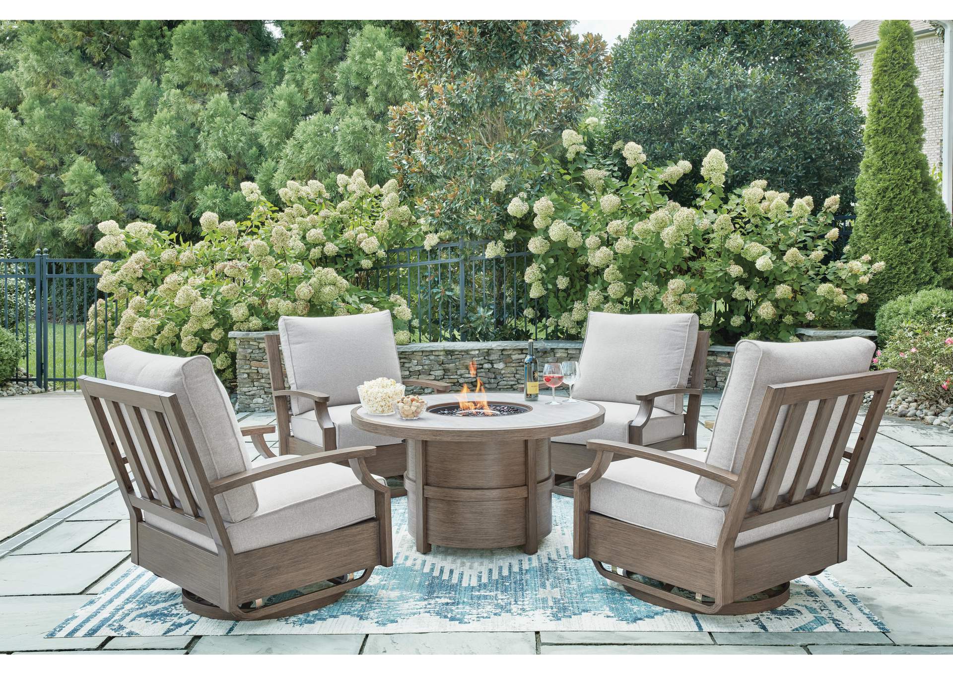 Rainier Ranch Outdoor Swivel Glider Chair with Cushion image 13