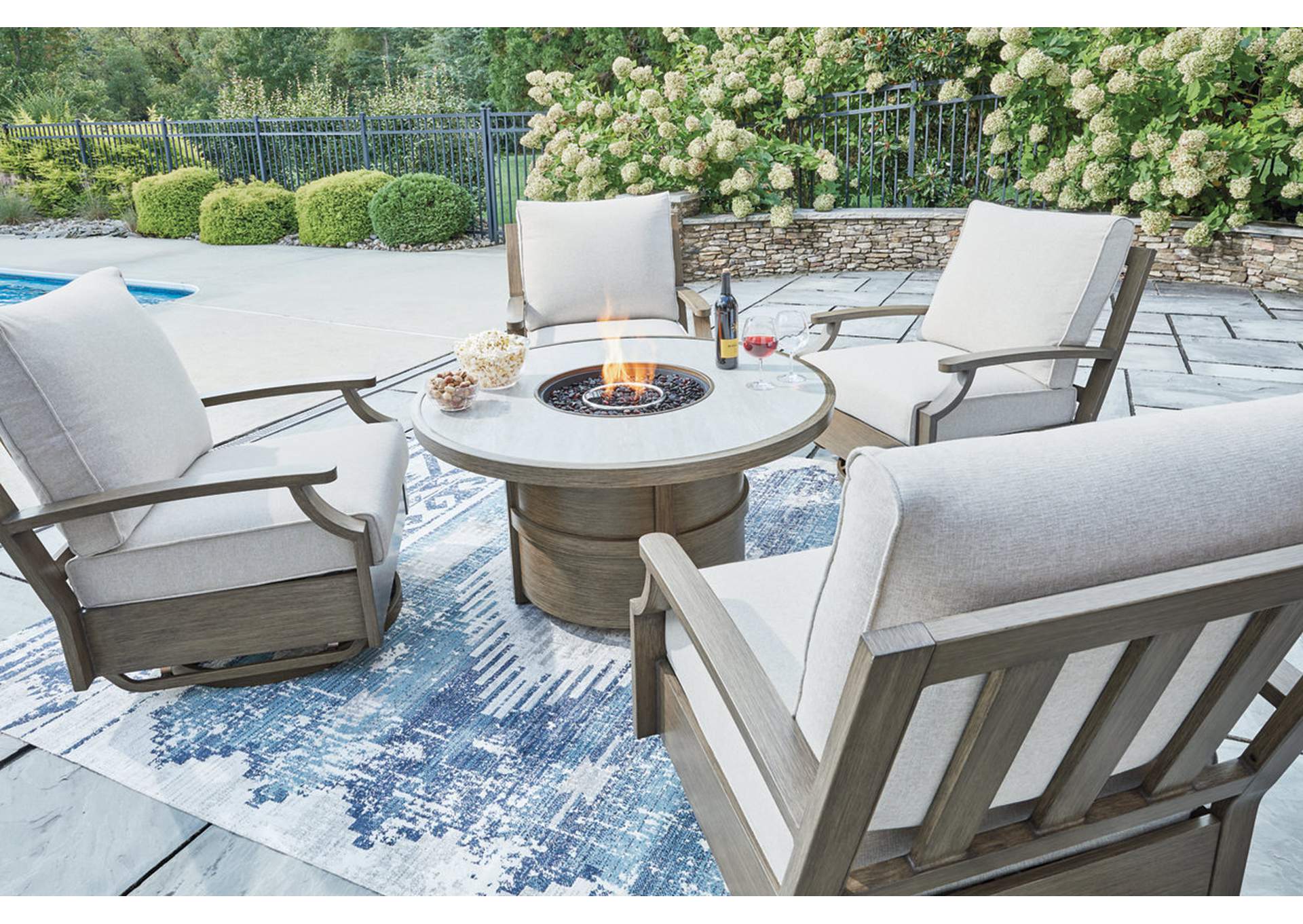 Rainier Ranch Fire Pit Table image 11