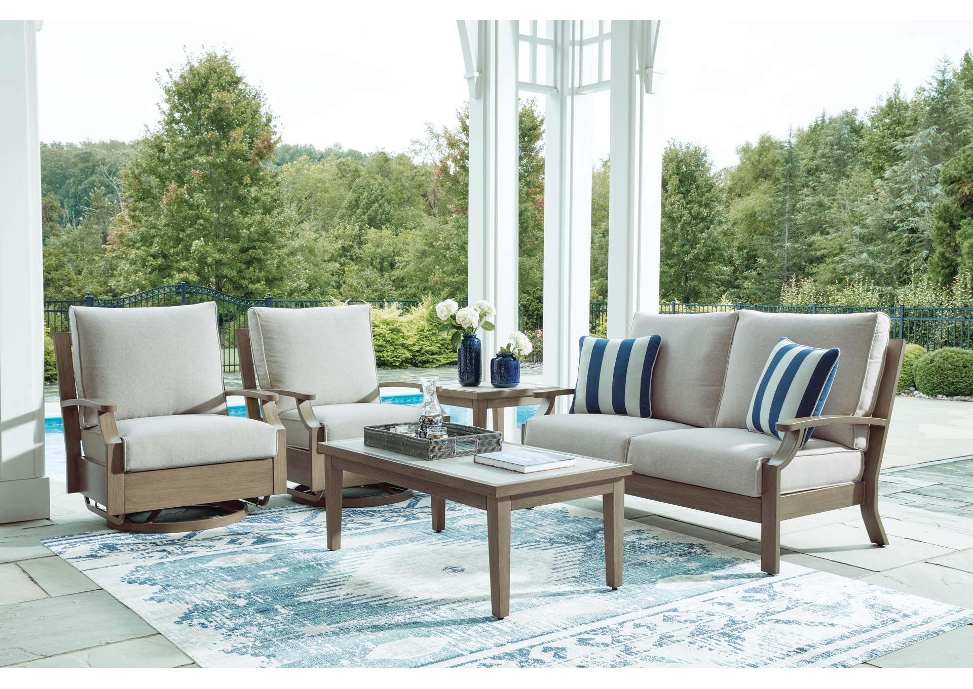Rainier Ranch Outdoor Swivel Glider Chair with Cushion image 14
