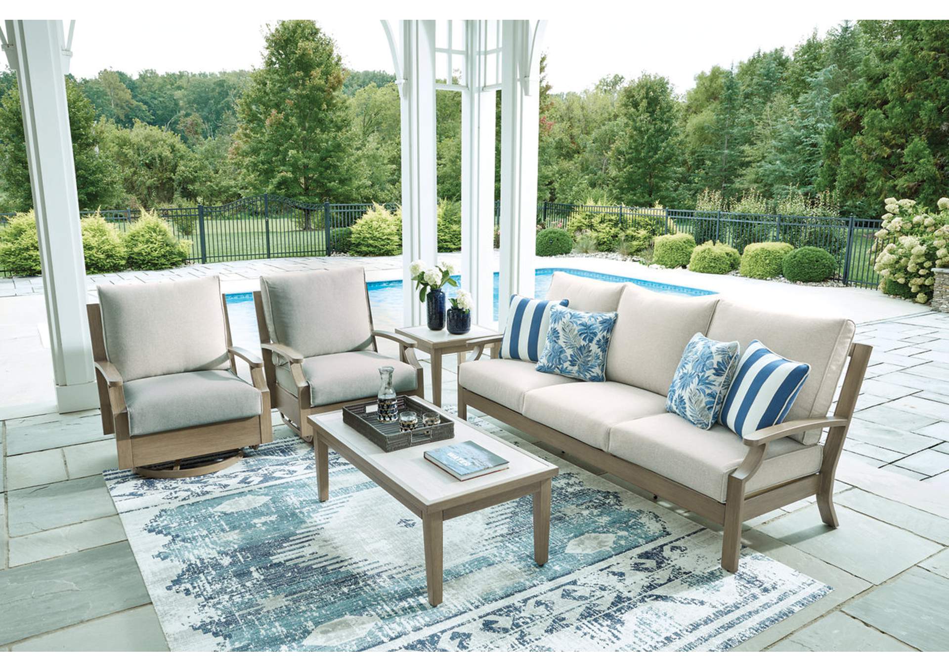Rainier Ranch Outdoor Swivel Glider Chair with Cushion image 9