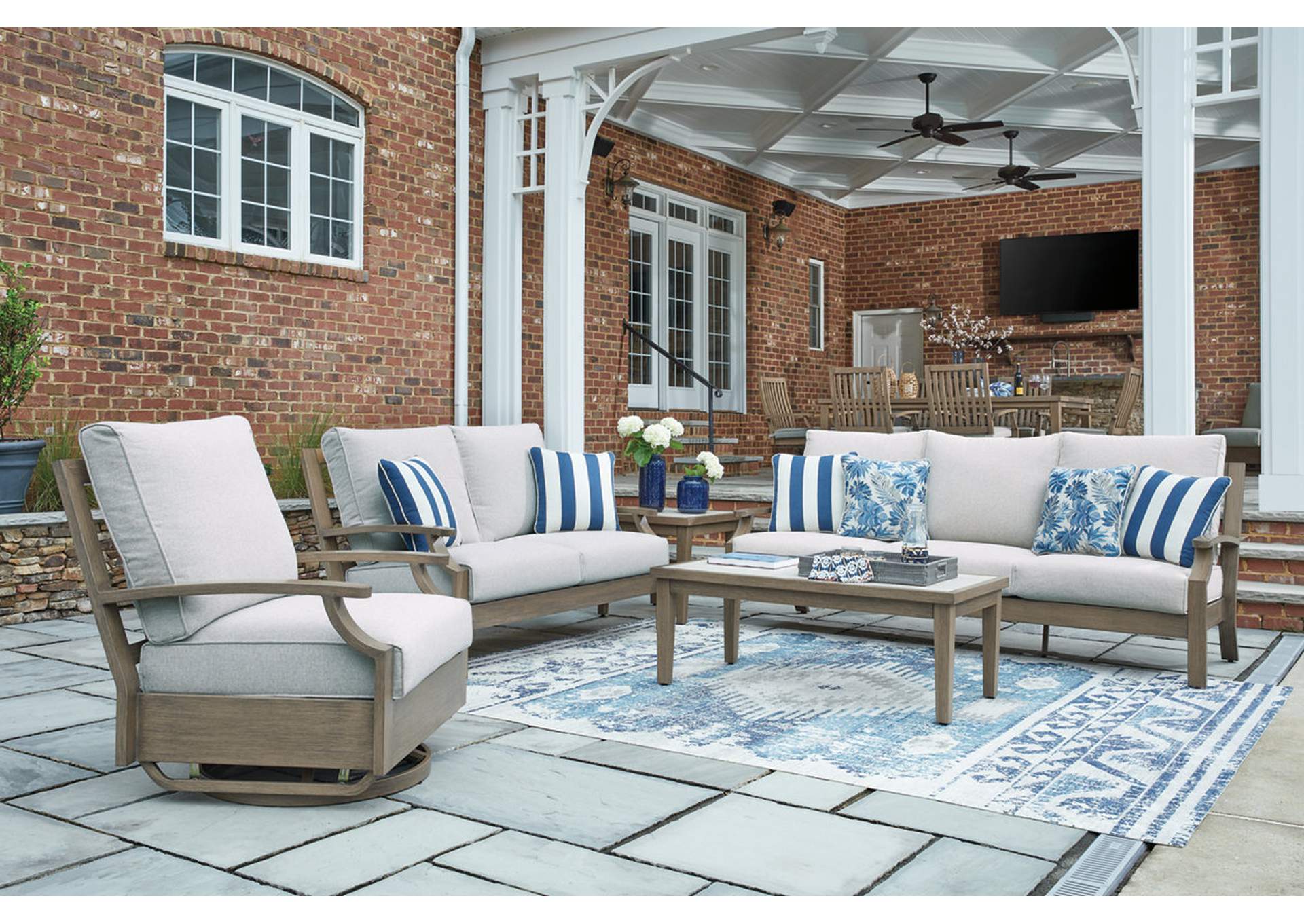 Rainier Ranch Outdoor Sofa with Cushion image 8