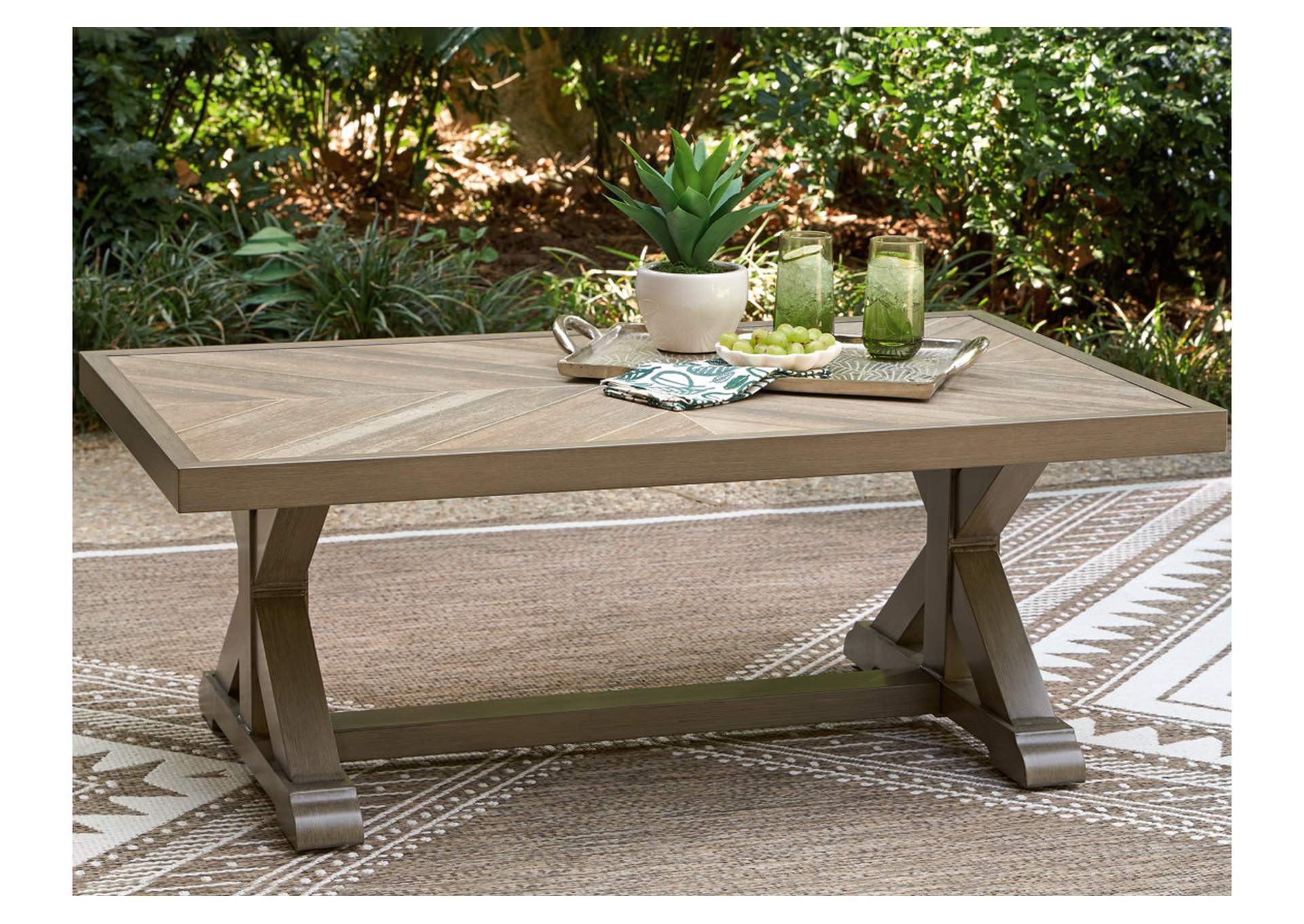 Laguna Heights Outdoor Coffee Table image 2