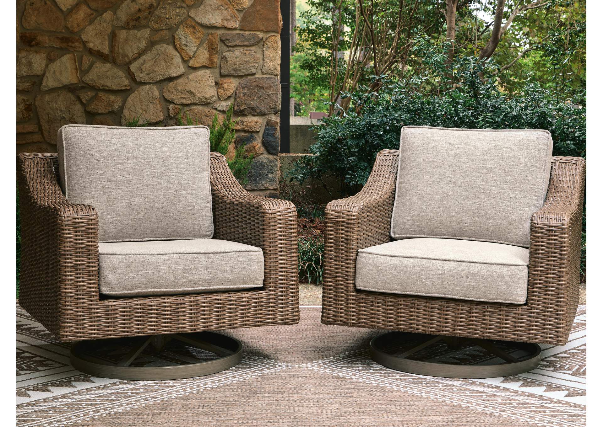 Laguna Heights Swivel Lounge with Cushion image 7