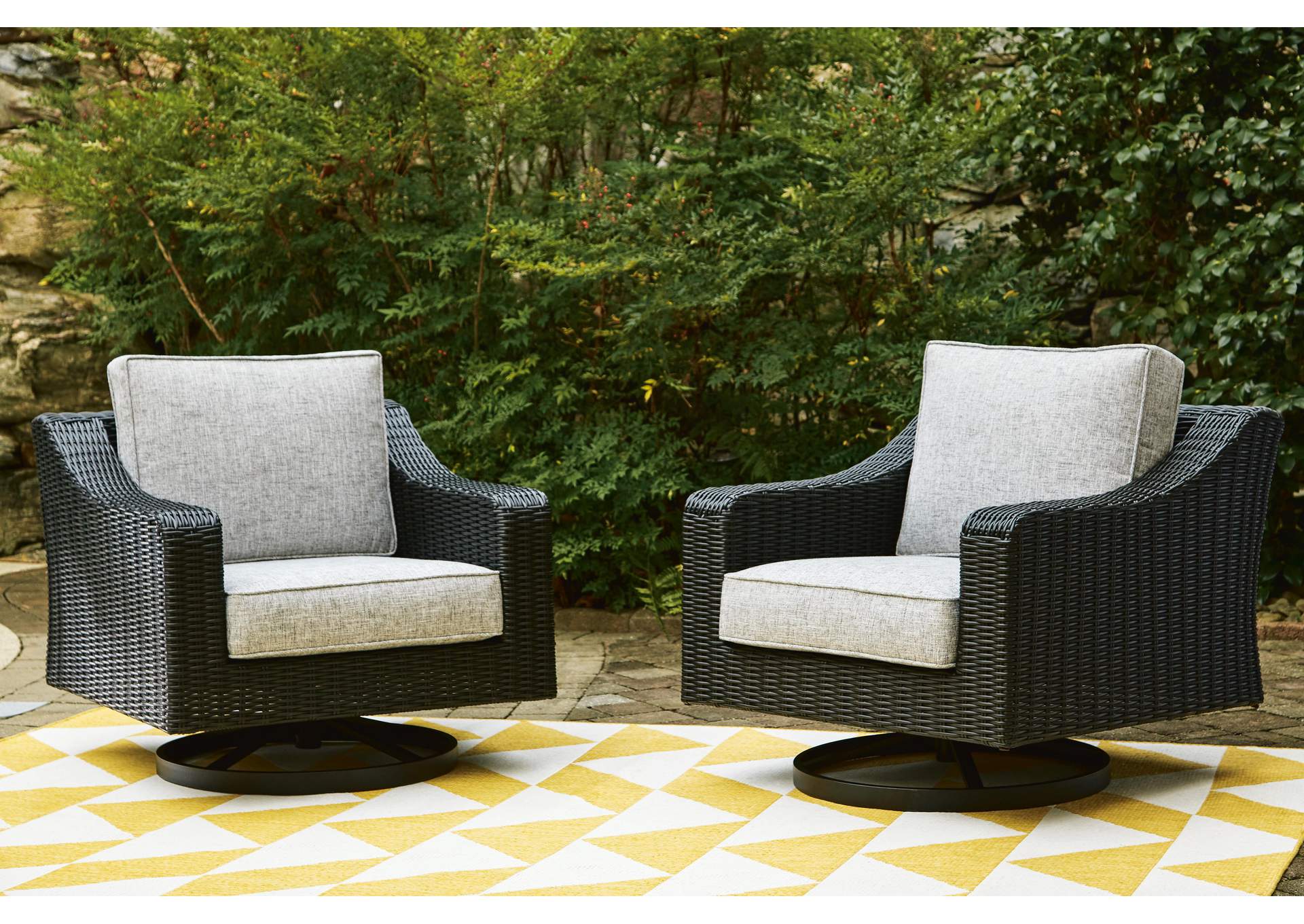 Beachcroft Outdoor Swivel Lounge with Cushion image 7