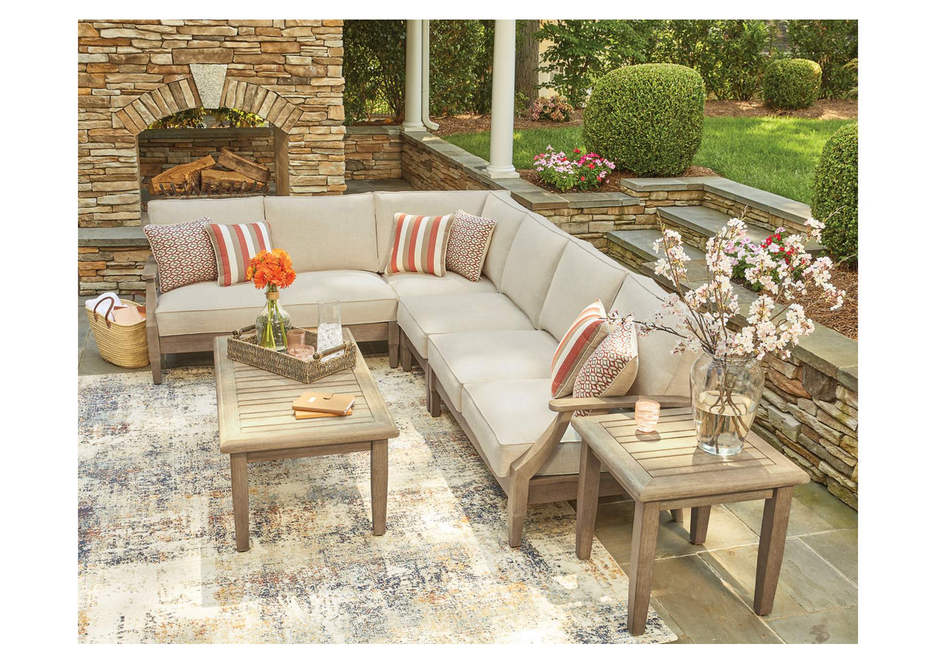 Clare View 4-Piece Outdoor Sectional image 3