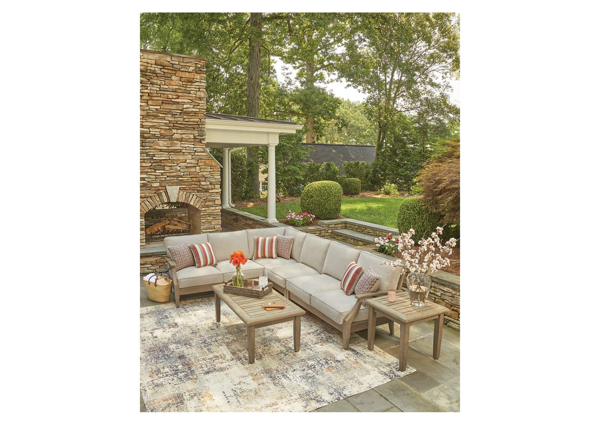 Clare View 4-Piece Outdoor Sectional image 4