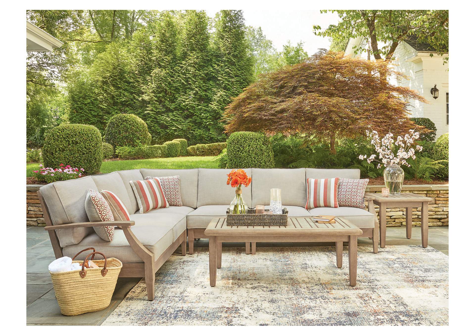 Clare View 4-Piece Outdoor Sectional image 2