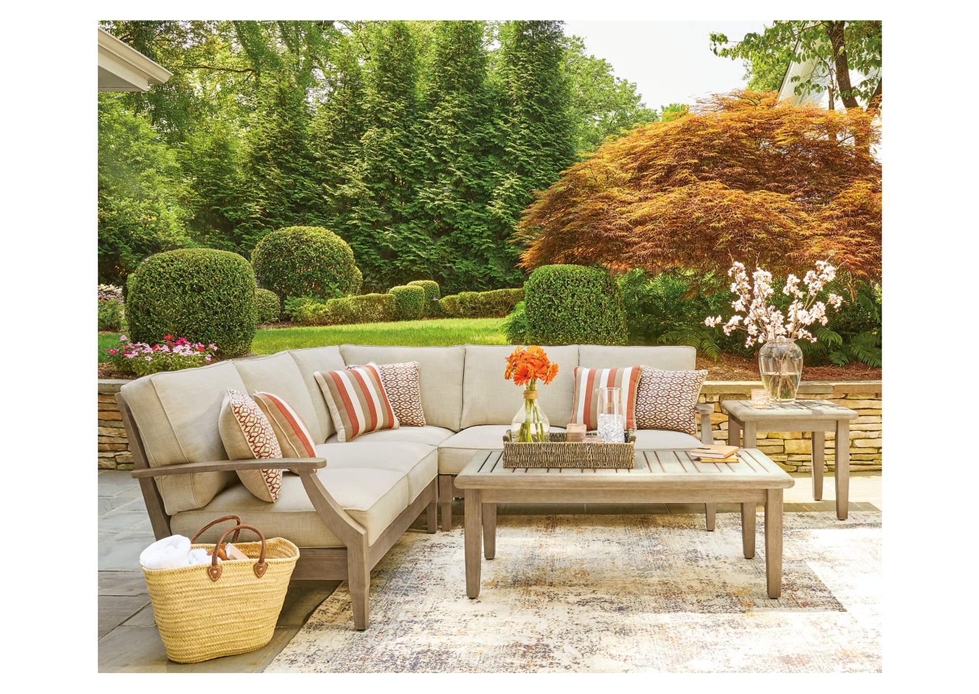 Clare View 3-Piece Outdoor Sectional image 3