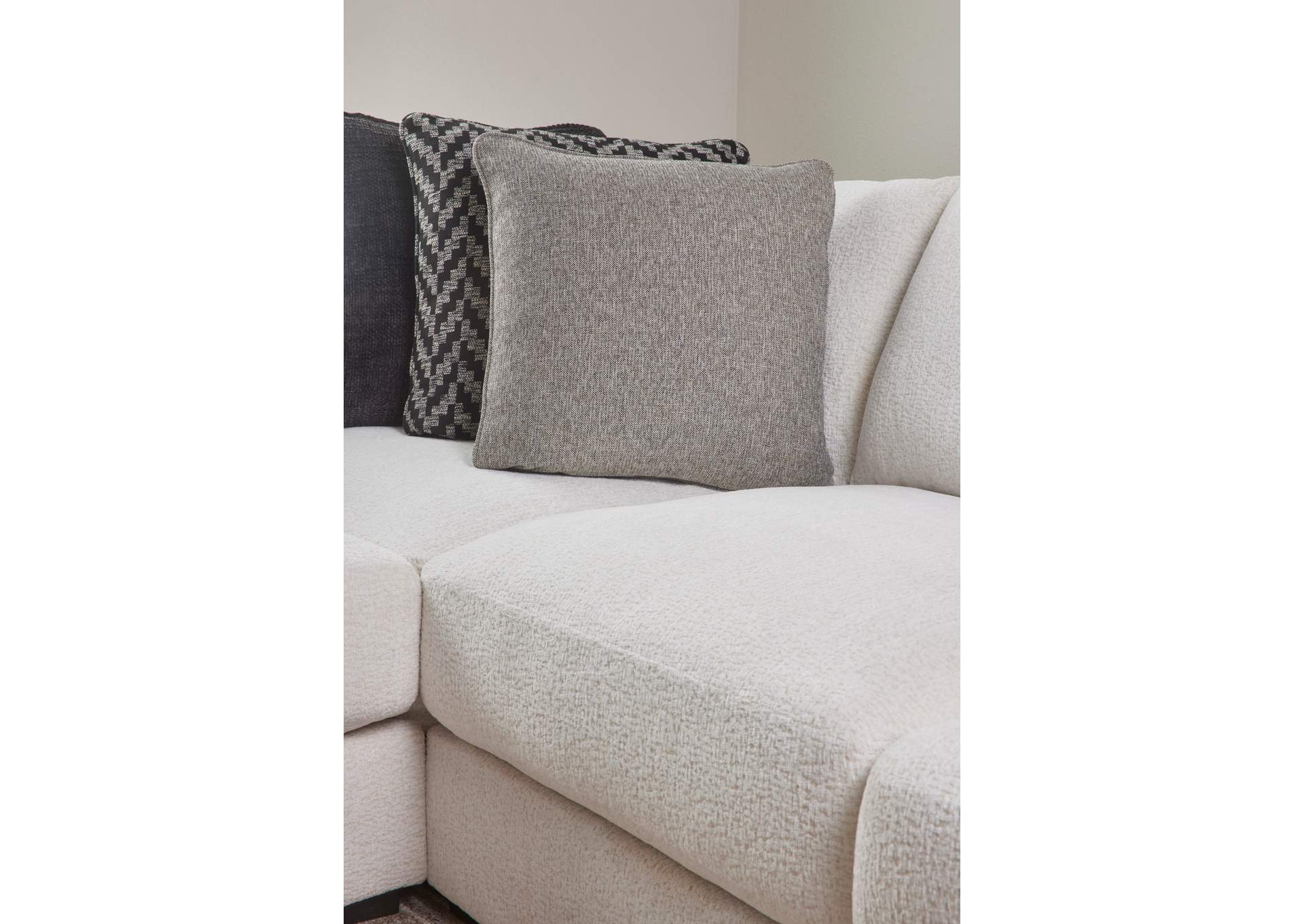 Elissa Court 6-Piece Sectional with Chaise image 11