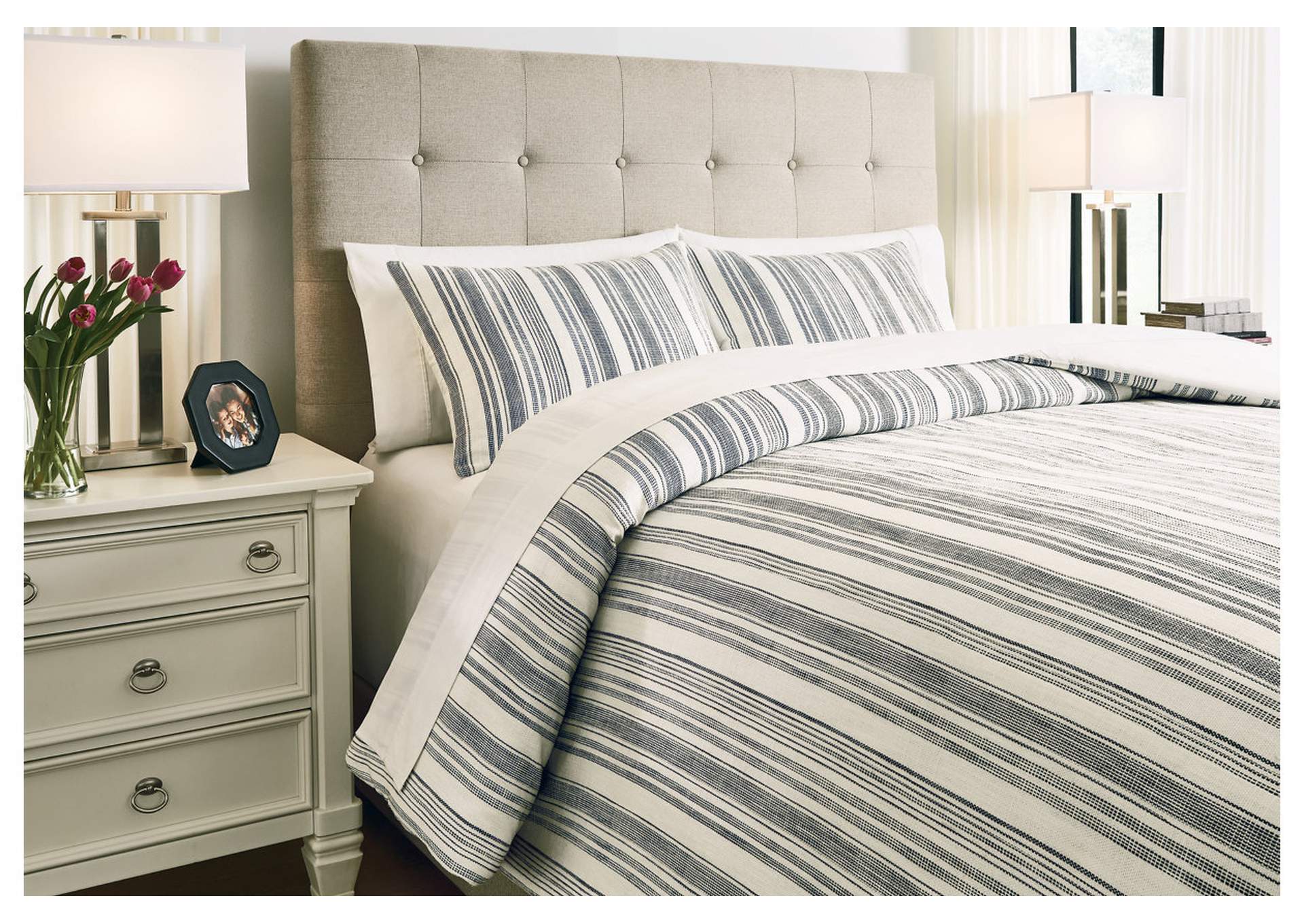 Reidler Queen Comforter Set