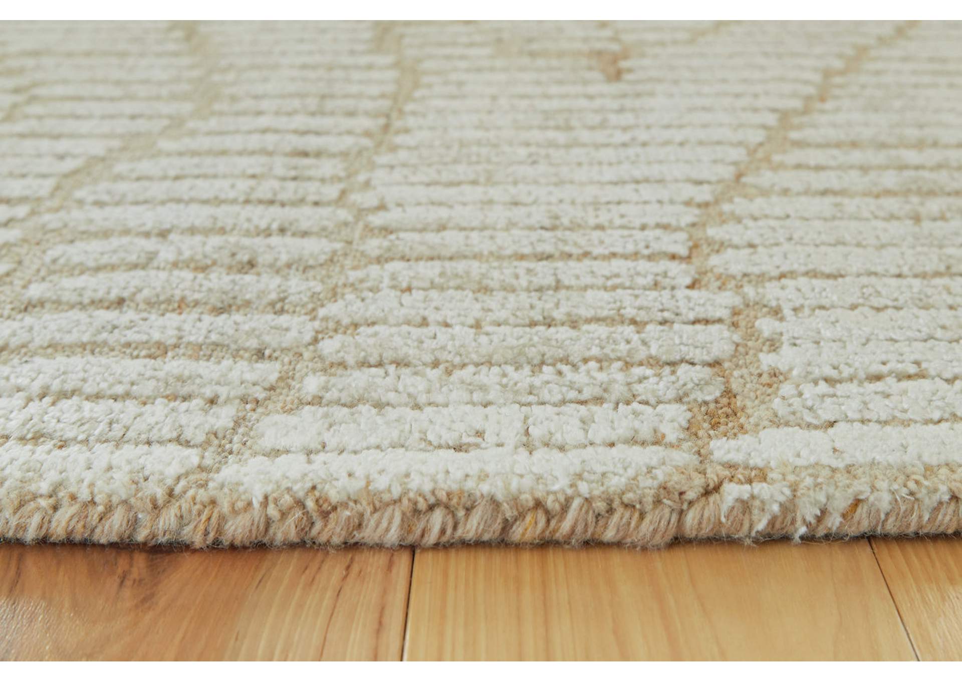 Jaseena 5' x 7' Area Rug image 3