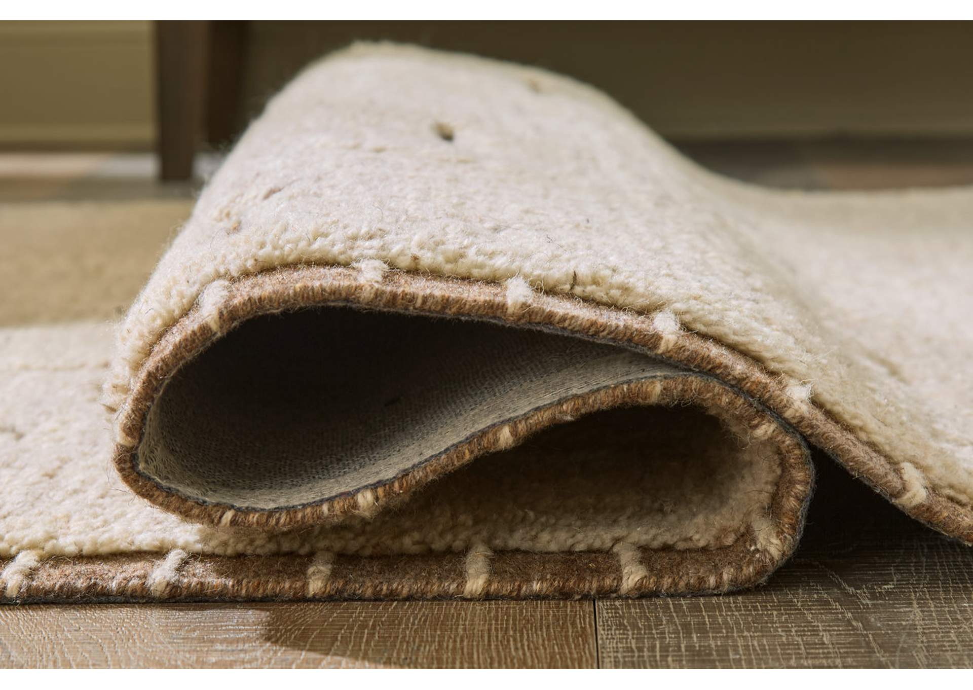 Clayman Extra Large Rug image 4