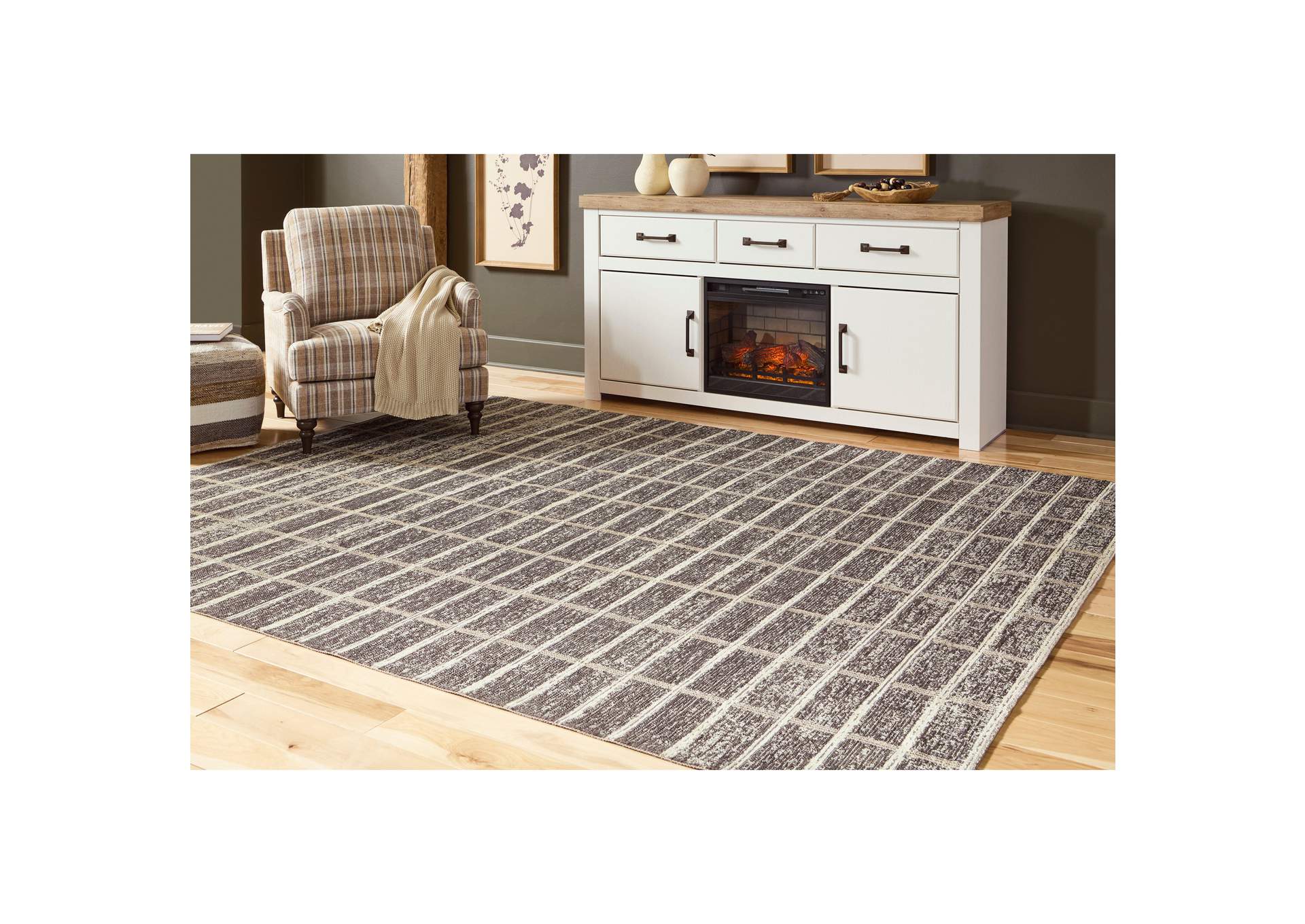 Verbrook Large Rug image 2