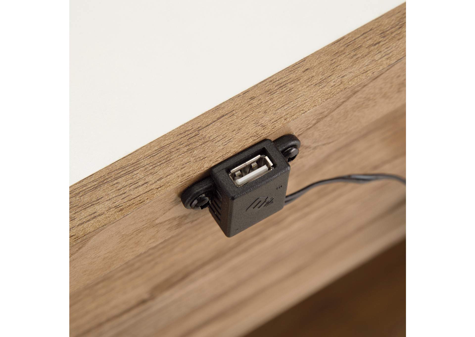 Dovander End Table image 7