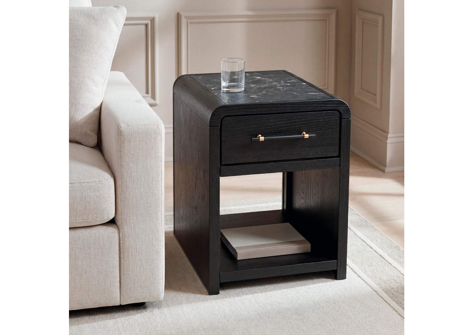 Clanden End Table image 3