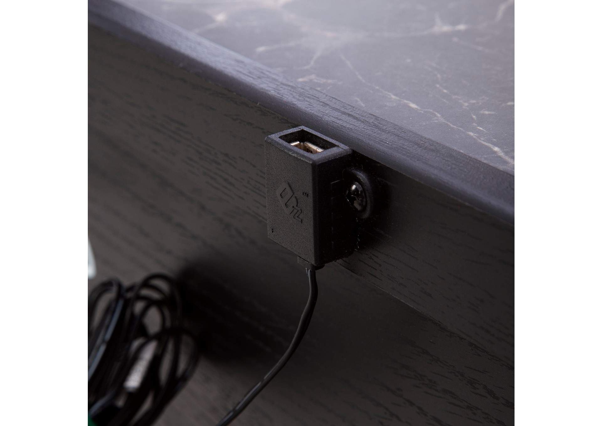Clanden End Table image 9