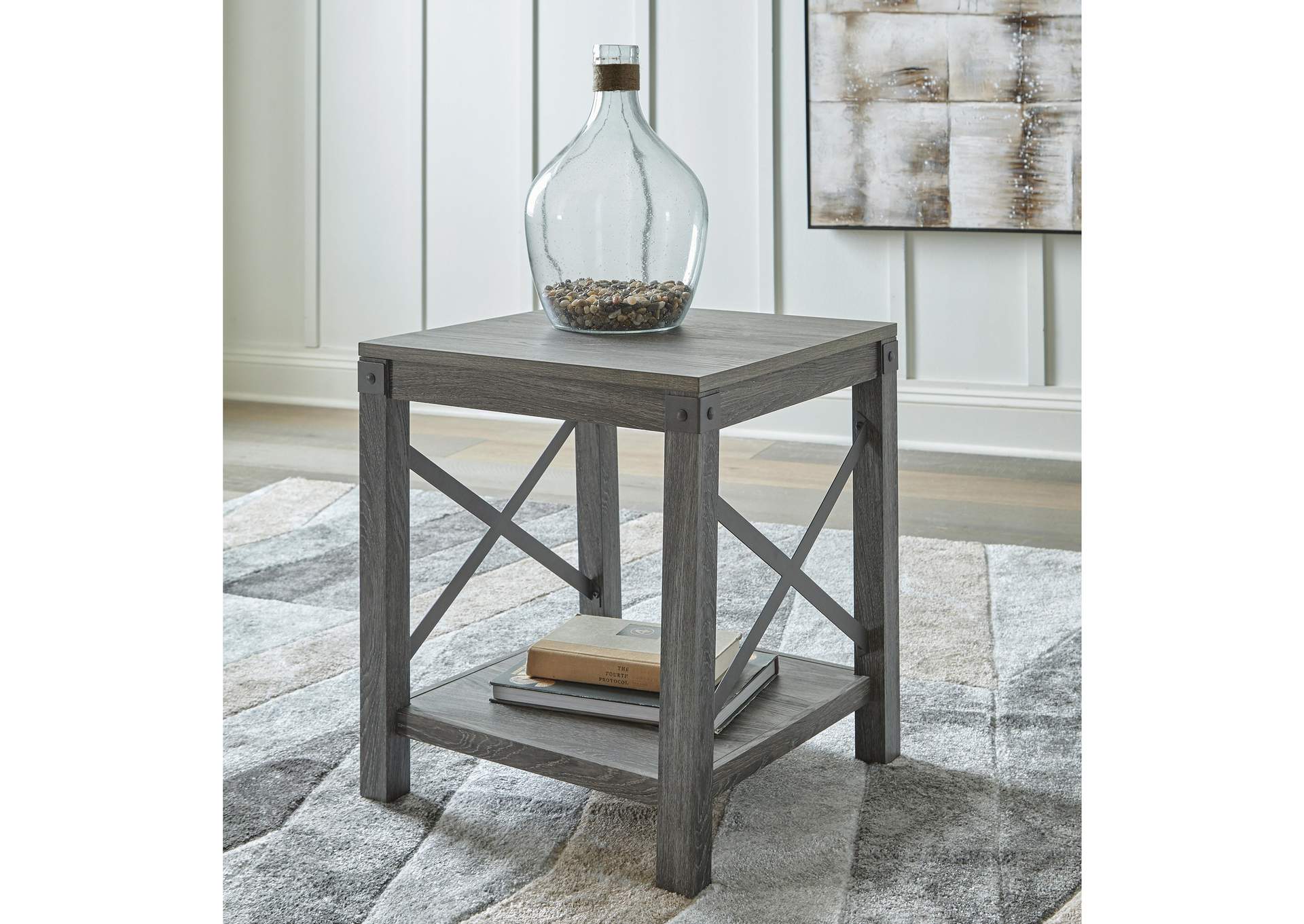 Freedan End Table image 4