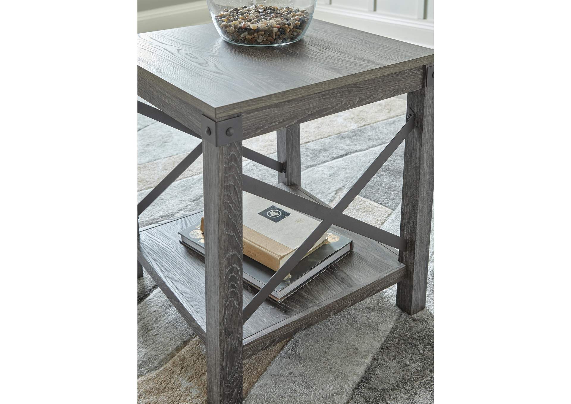 Freedan End Table image 8