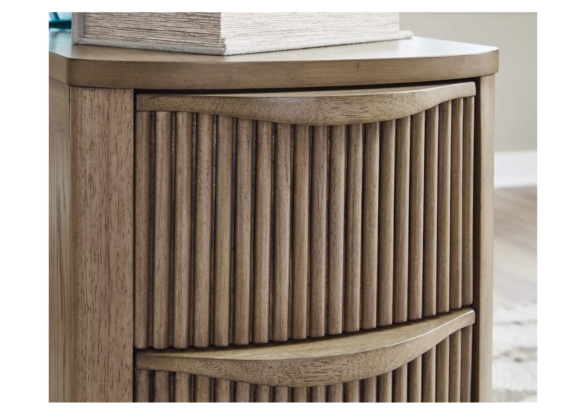Camdill Chairside End Table image 7