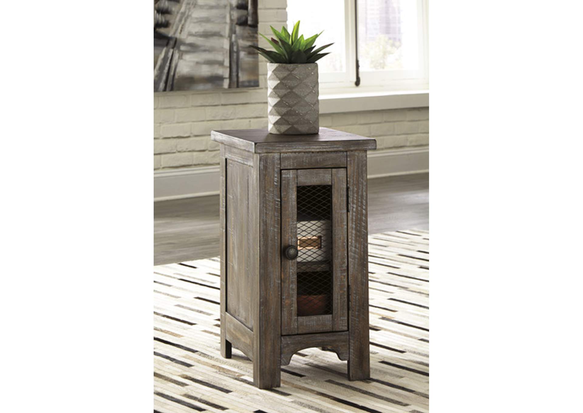 Danell Ridge Chairside End Table image 10