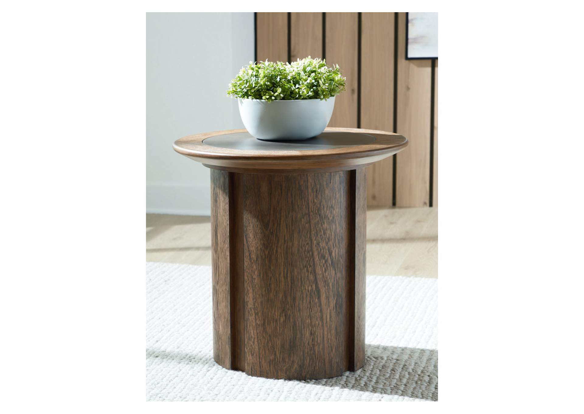 Dontayne End Table image 2