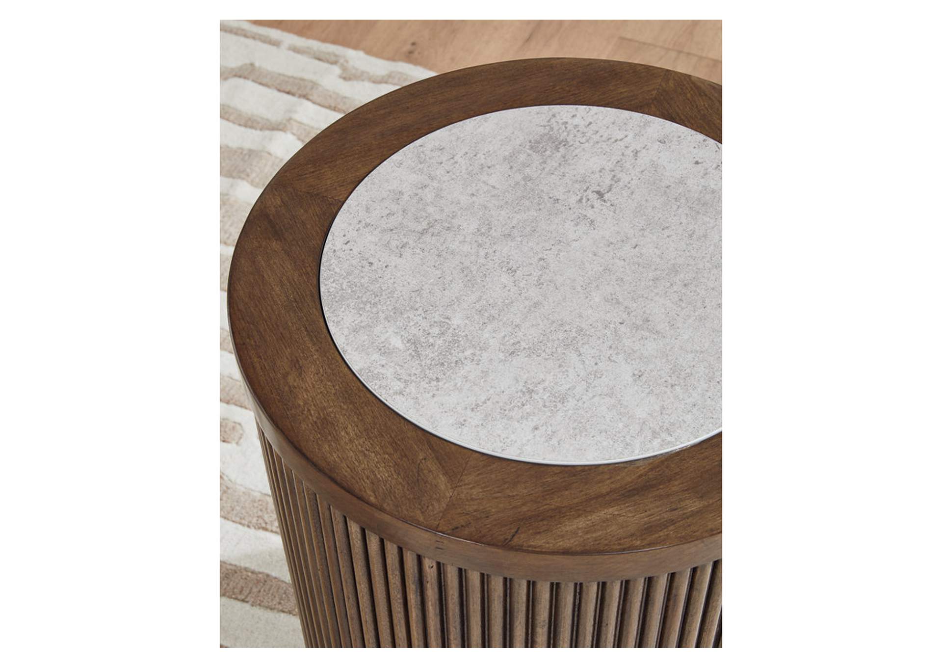 Hadonna End Table image 4