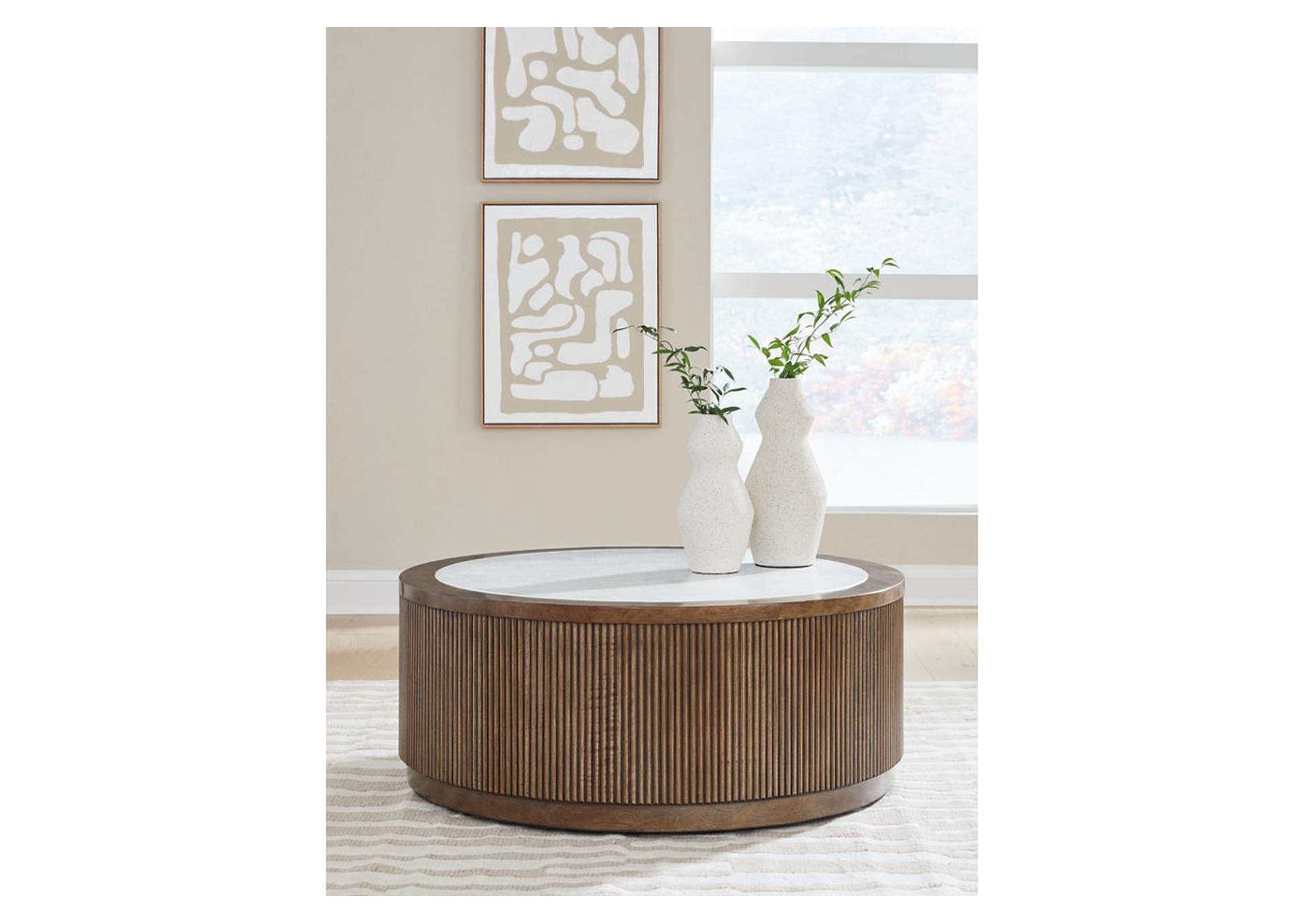 Hadonna Coffee Table image 2