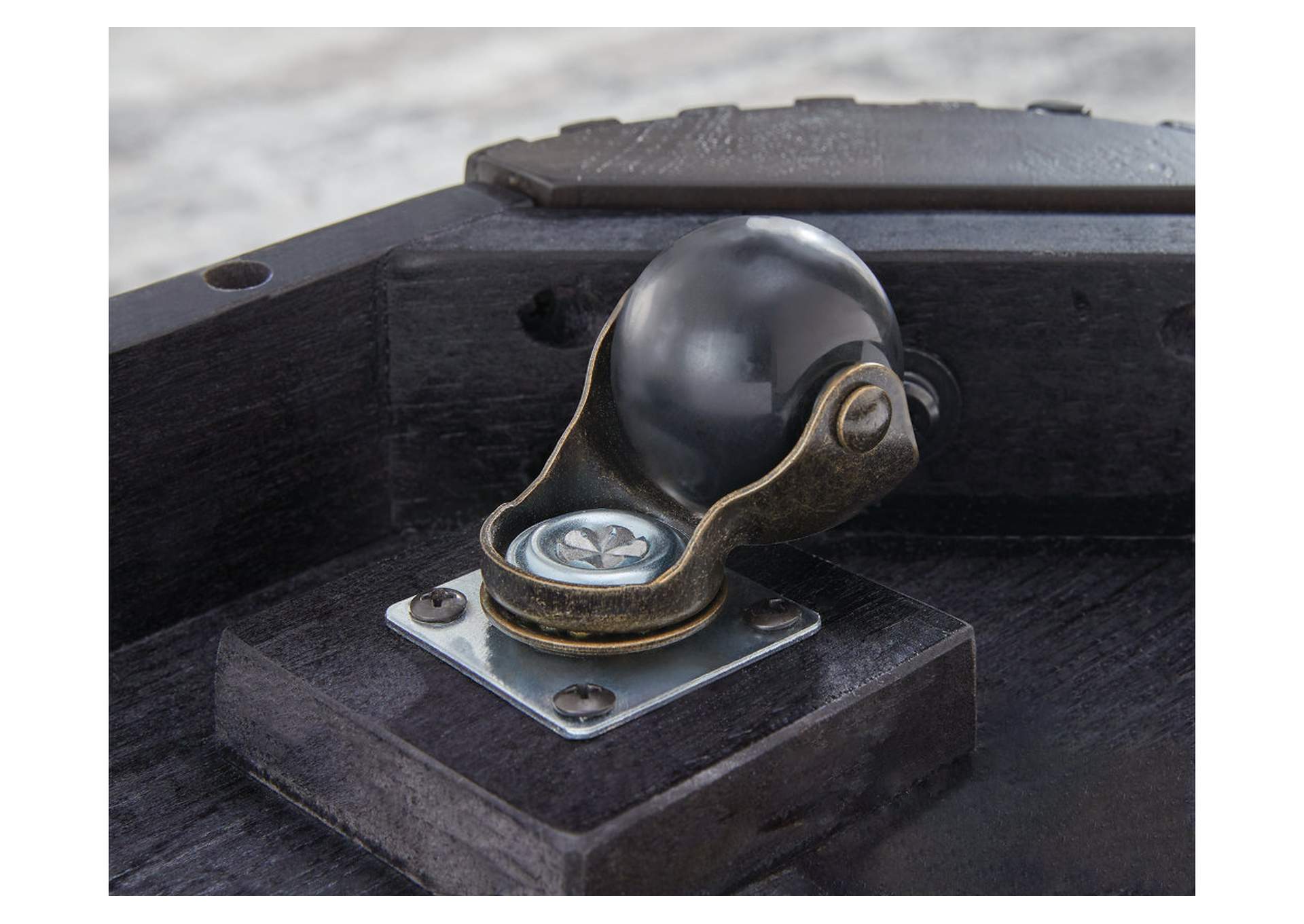 Carlibrie Lift-Top Coffee Table image 8