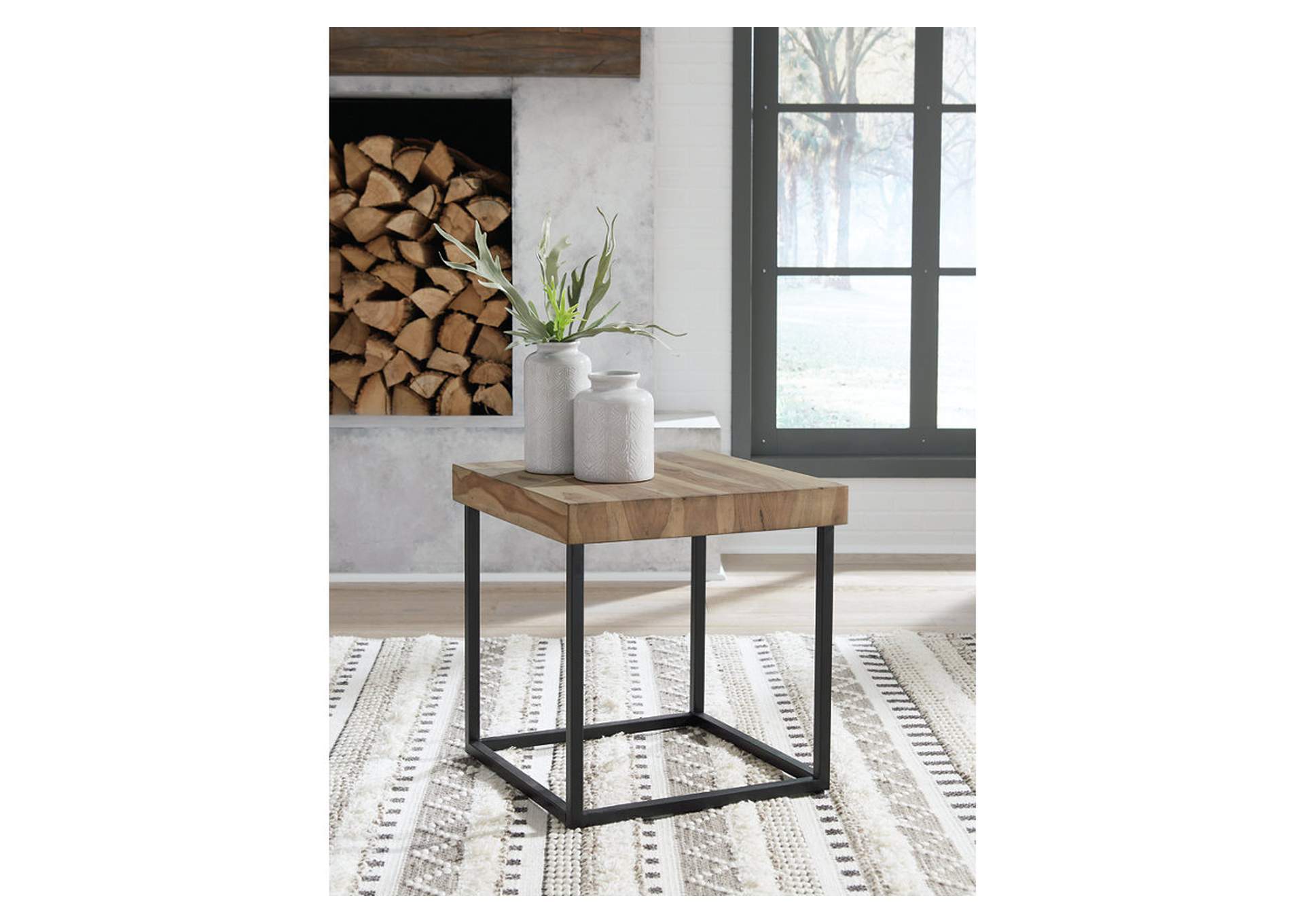 Bellwick End Table image 2