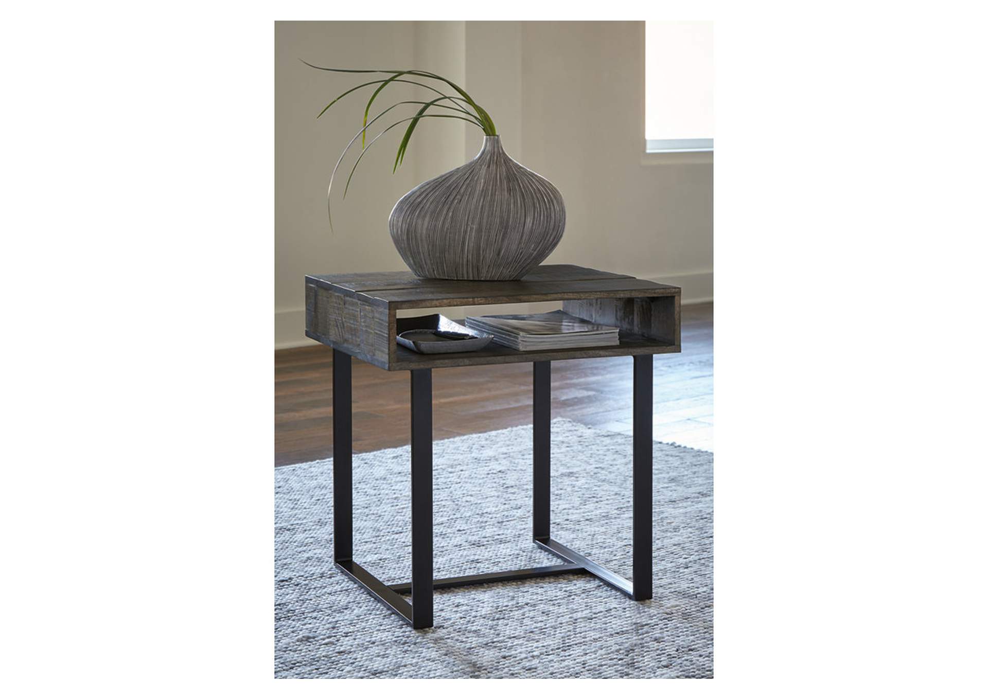 Kevmart End Table image 2