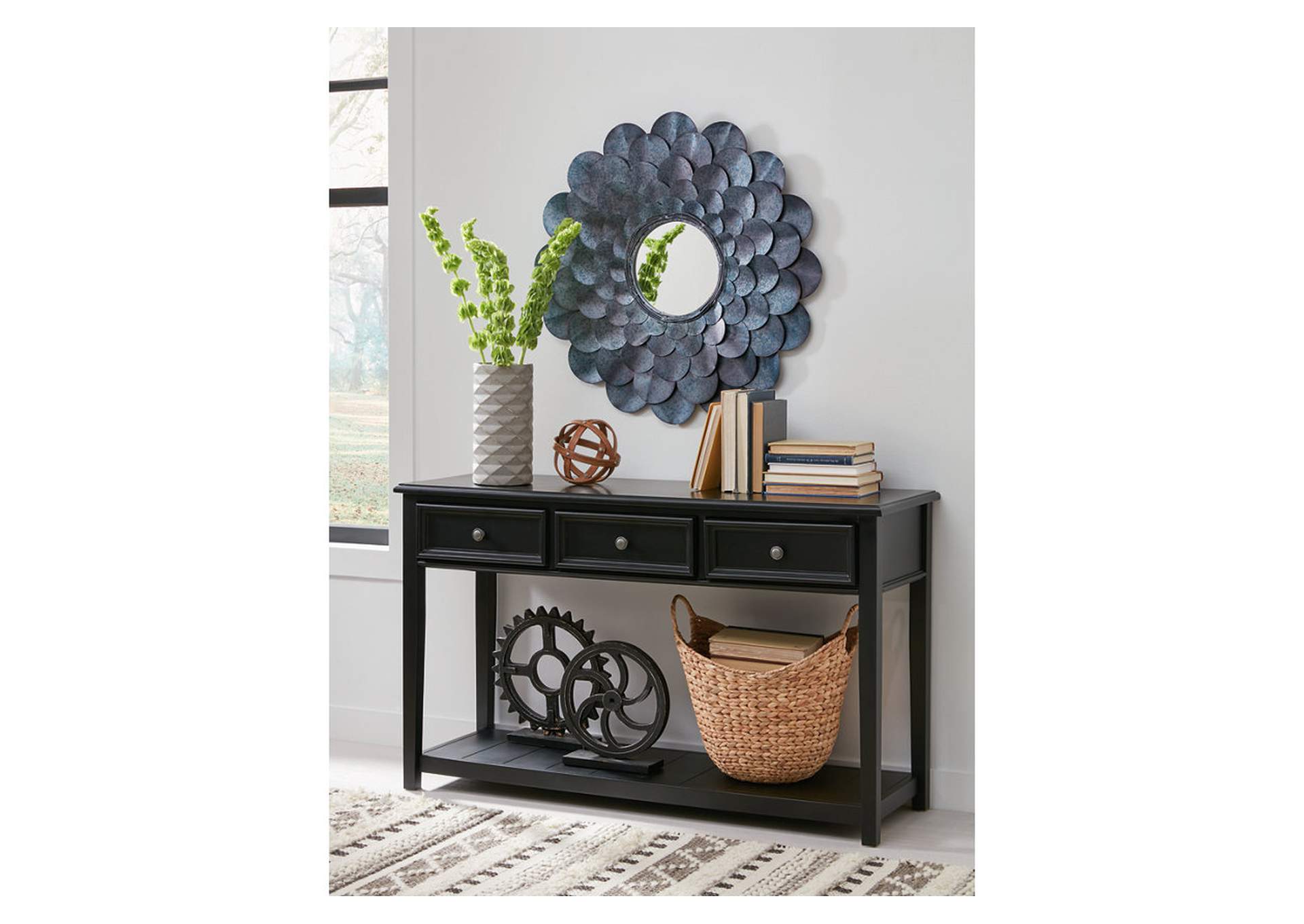 Beckincreek Sofa Table image 2