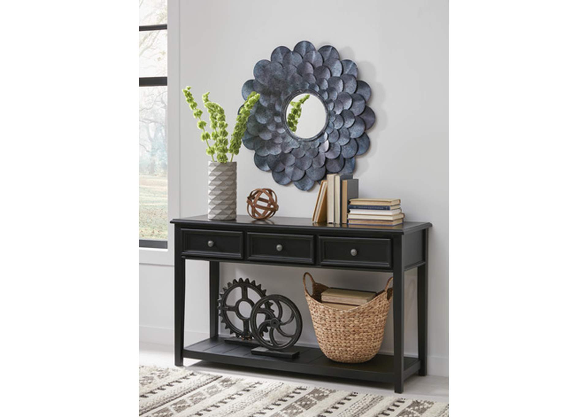 Beckincreek Sofa Table image 8