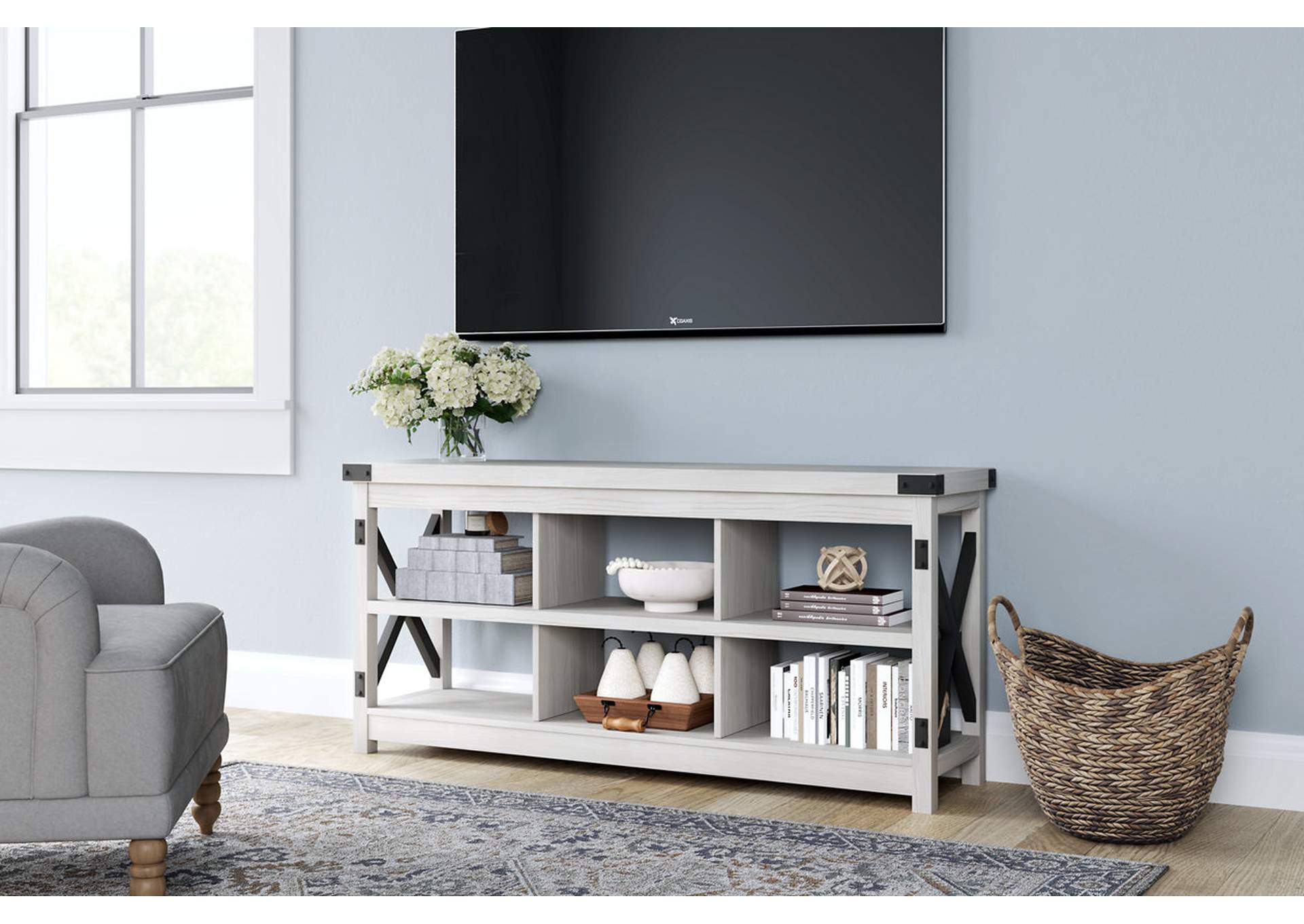 Bayflynn TV Stand image 2