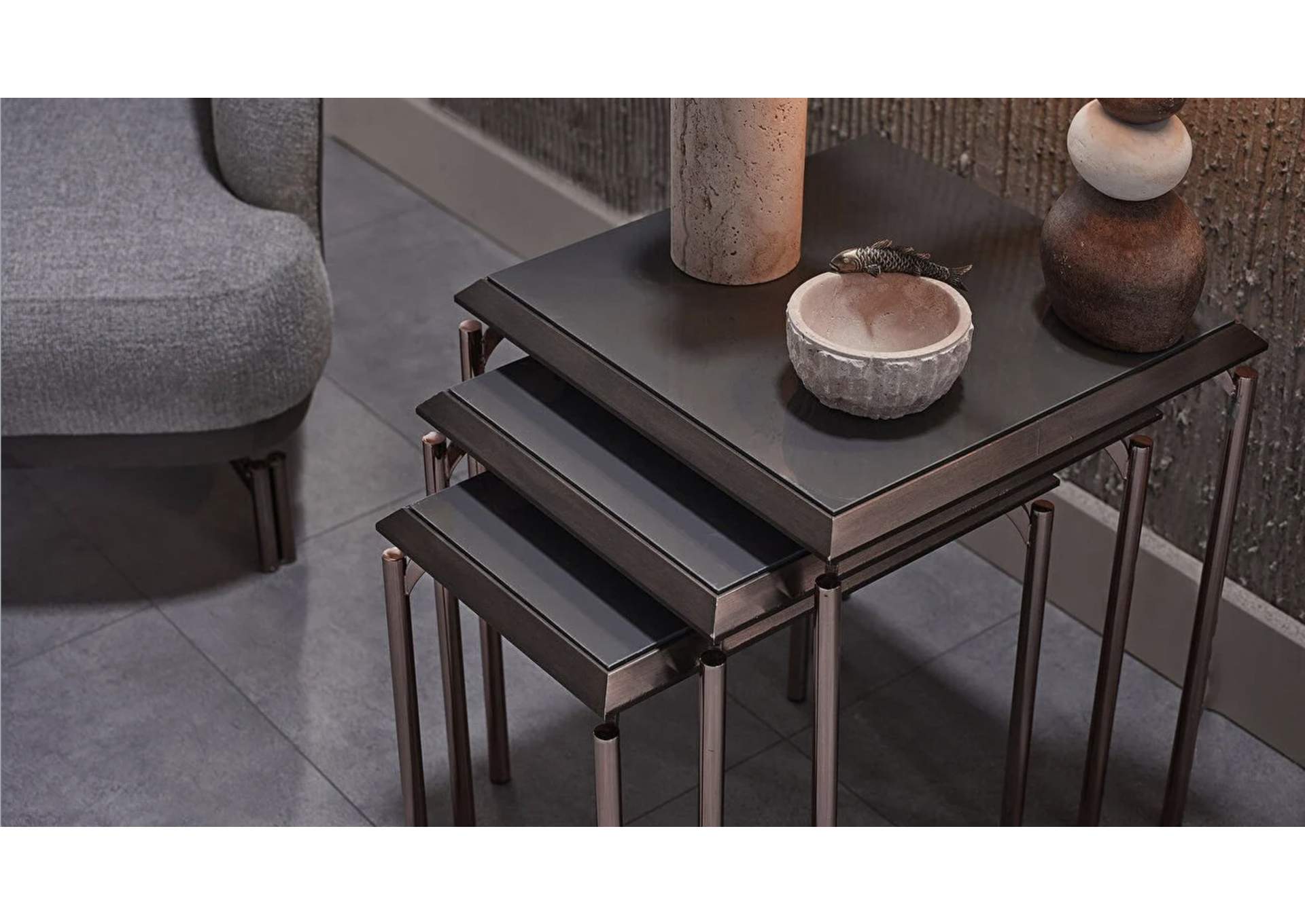 HAVANA NESTING TABLE image 1