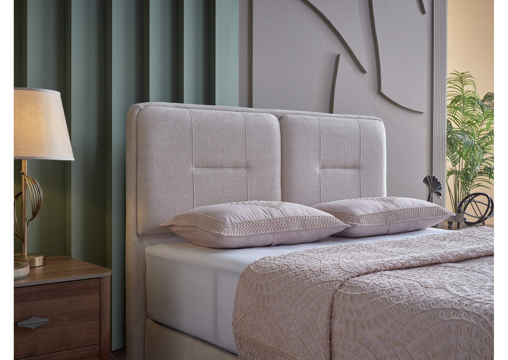 MIRANTE QUEEN HEADBOARD image 8