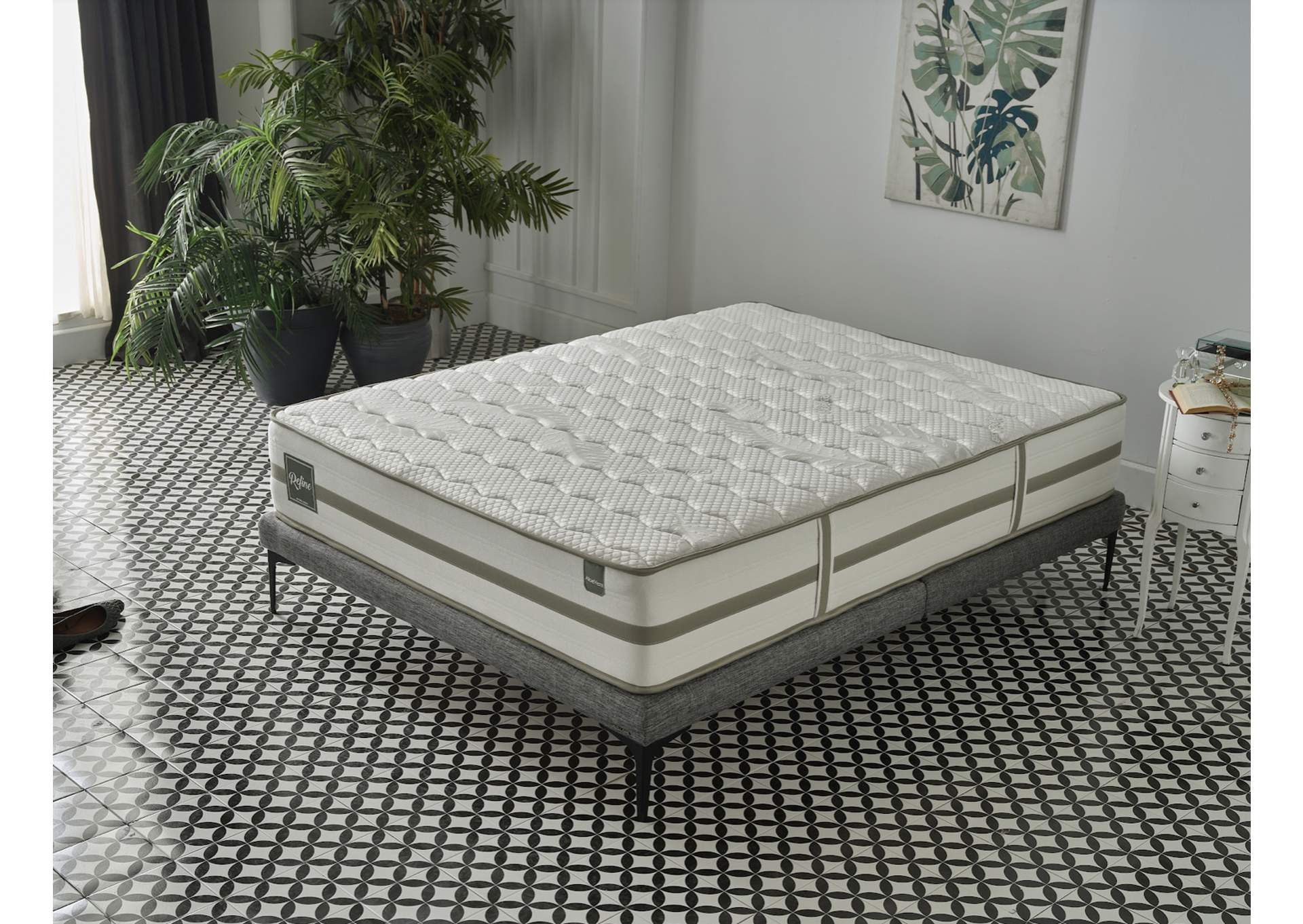 REFINE QUEEN MATTRESS image 1