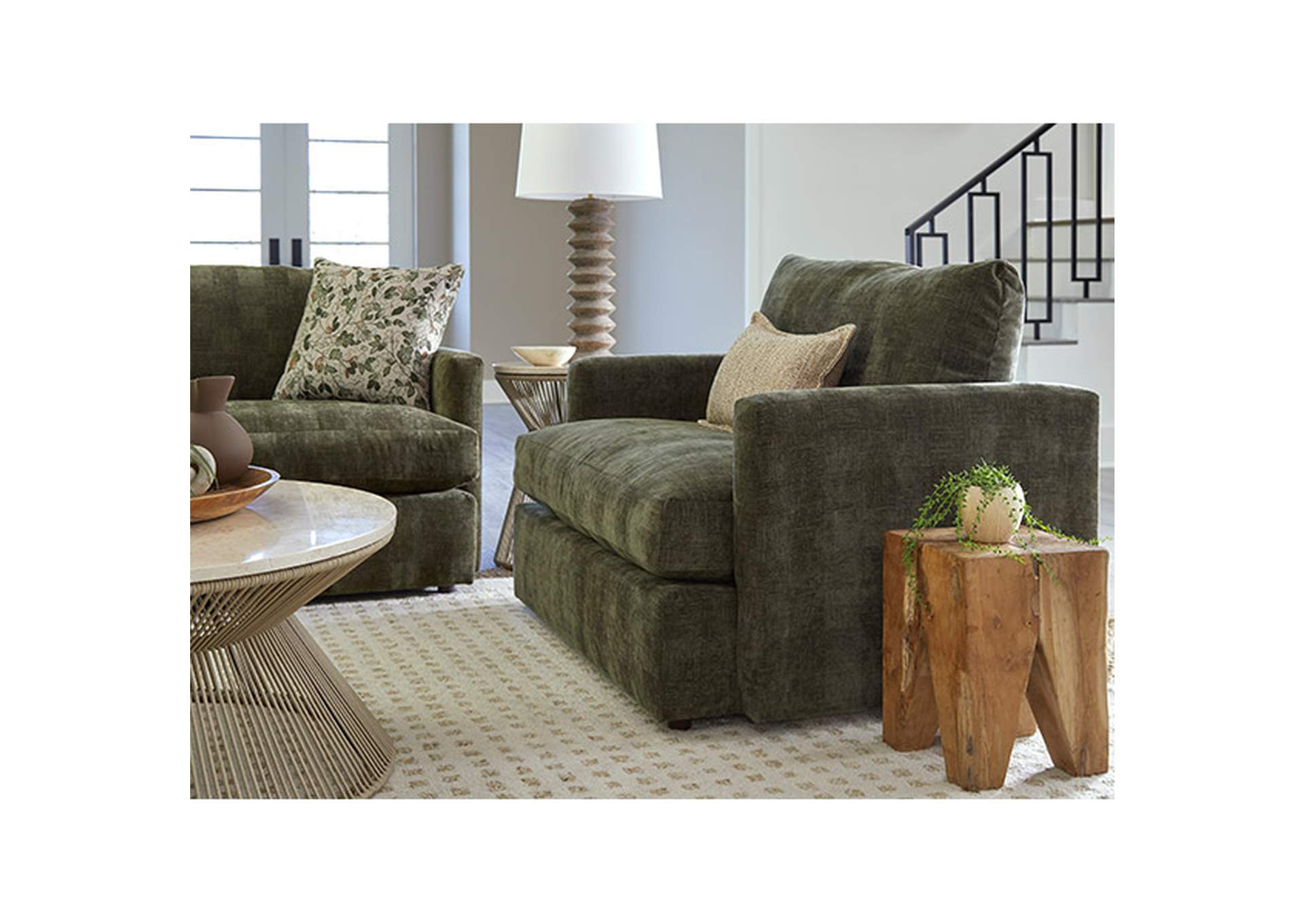 Rumord Chair image 4